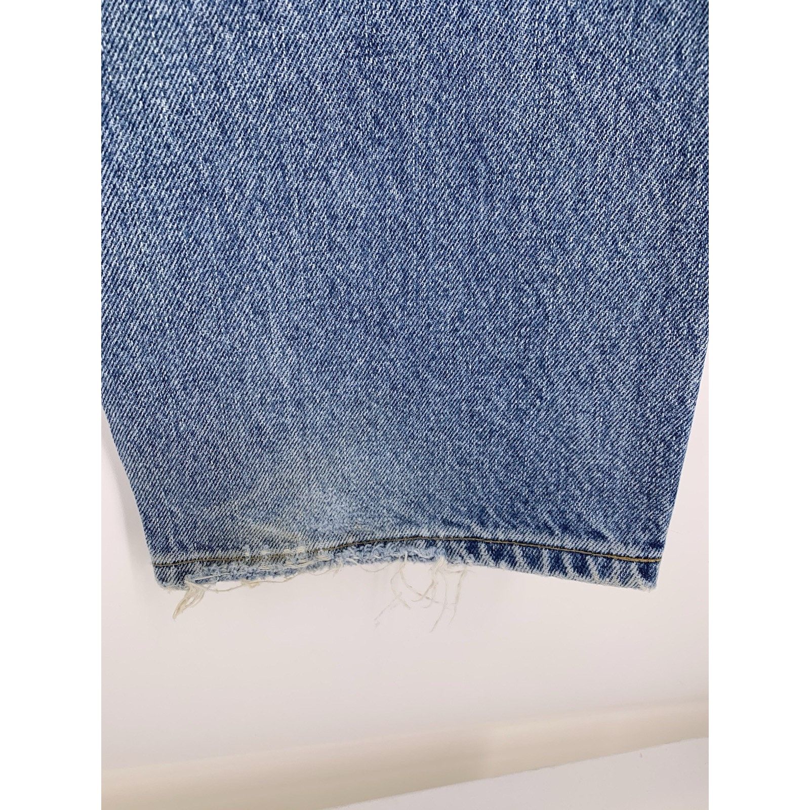 Levi's VTG Levi’s 550 Jeans 39x30 Blue Relaxed Fit Tapered *HOLES* Size US 39 - 10 Thumbnail