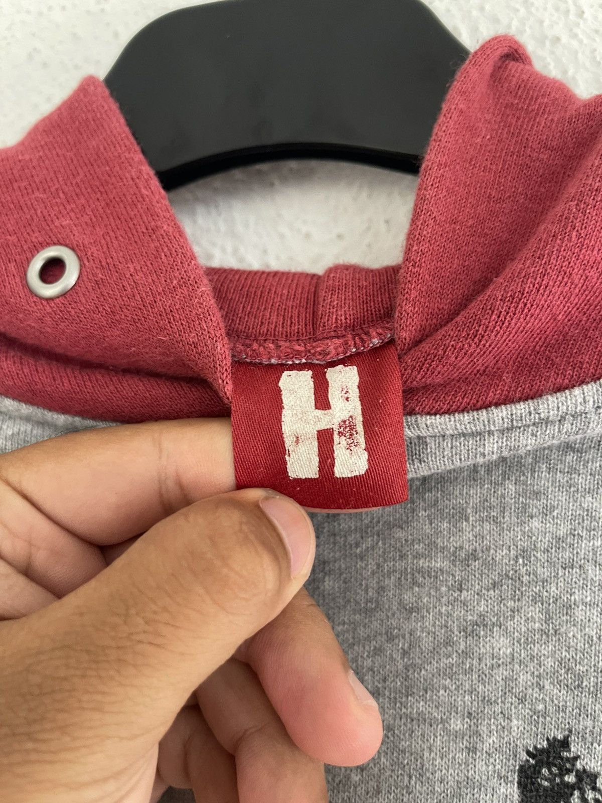 Hysteric Glamour Vintage Hysteric Glamour Groupie Raglan Hoodie Grey and Red Size S / US 4 / IT 40 - 8 Thumbnail