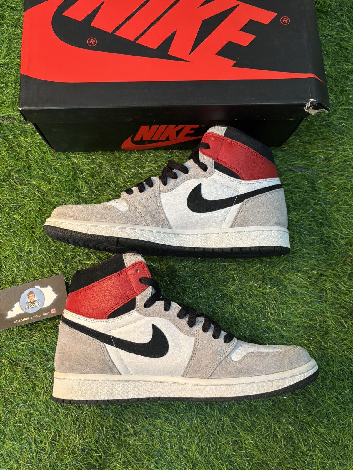 Jordan Brand Jordan 1 high smoke grey Size US 9 / EU 42 - 2 Thumbnail