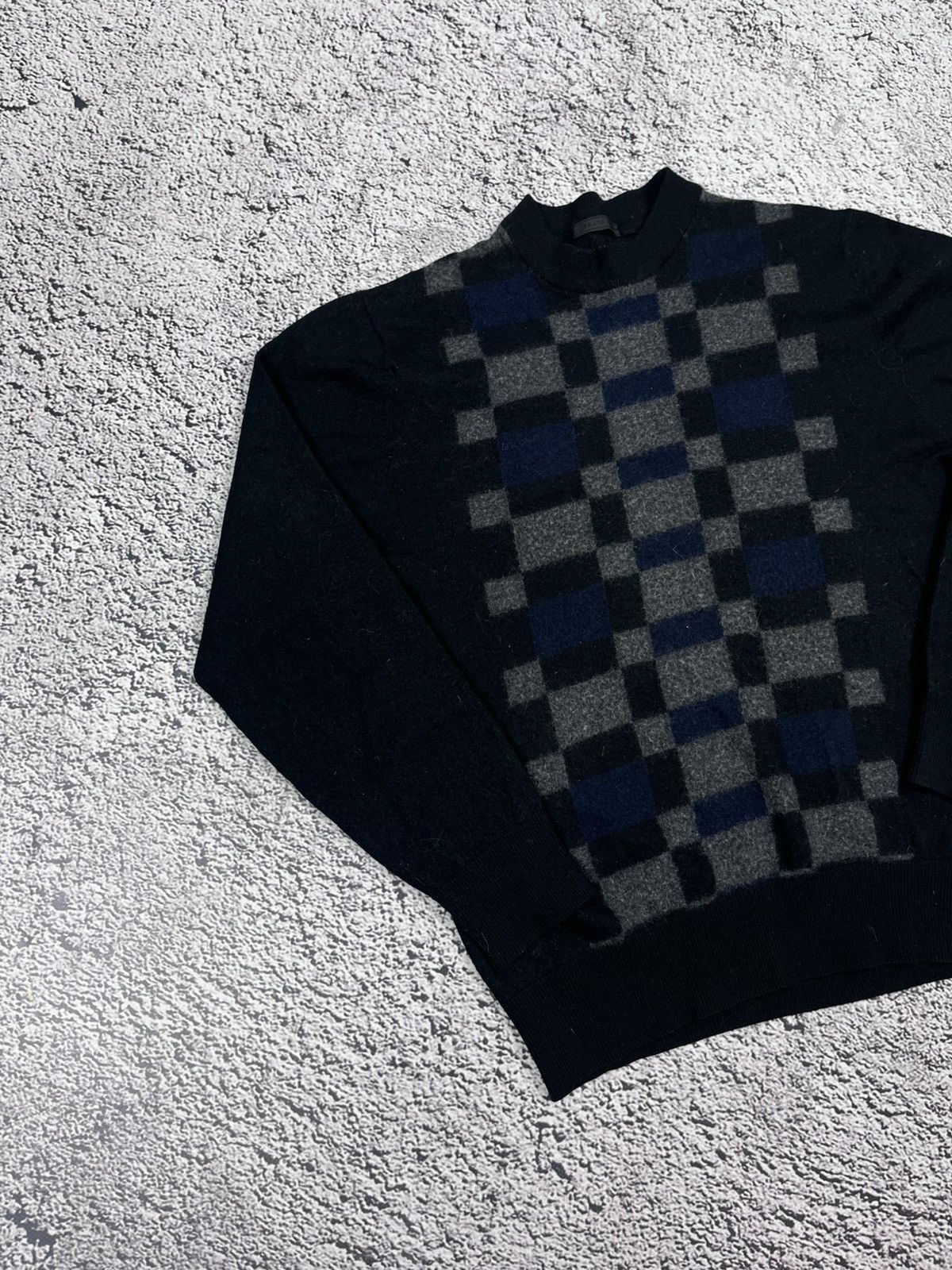 Prada Vintage Prada Wool Check Crew Neck Sweater Size M / US 6-8 / IT 42-44 - 2 Thumbnail