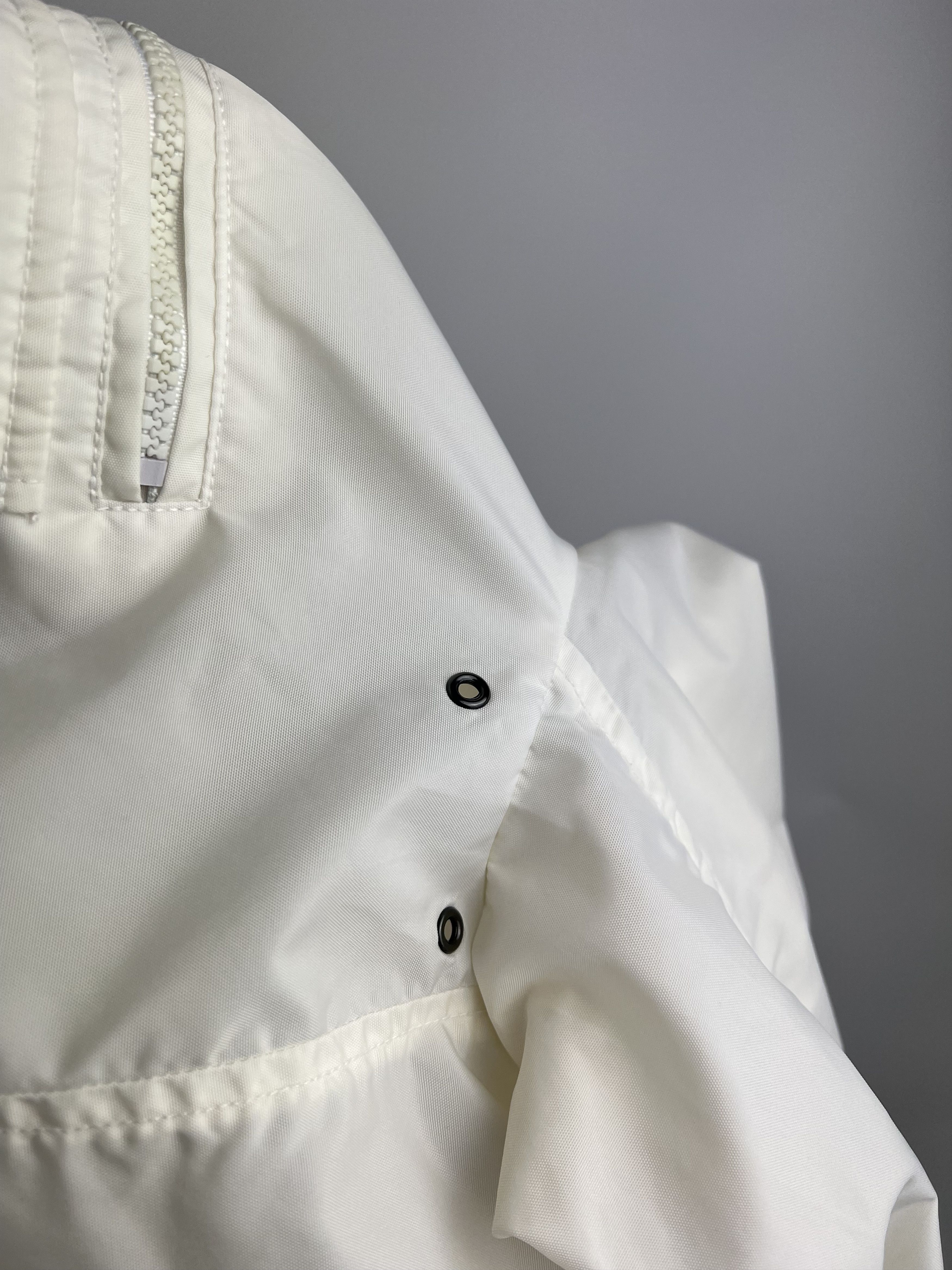 Fay Rare Vintage Fay Men's White Nylon Jacket Size S Size US S / EU 44-46 / 1 - 7 Thumbnail