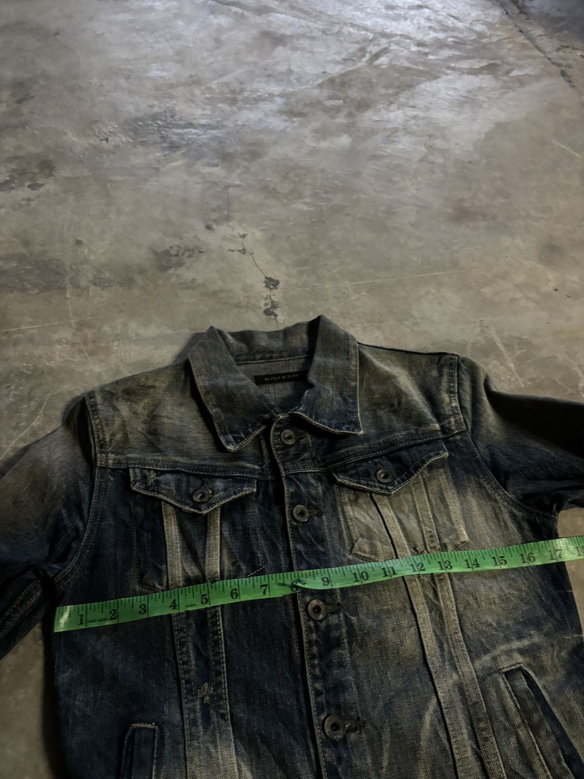 GOSTAR DE FUGA GOSTAR DE FUGA denim jacket trucker distressed mudwash oil Size US XS / EU 42 / 0 - 14 Thumbnail