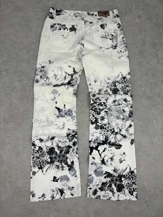 Just Cavalli 2000s Cavalli White Floral Obscure Cozy Pants Size US 32 / EU 48 - 6 Thumbnail