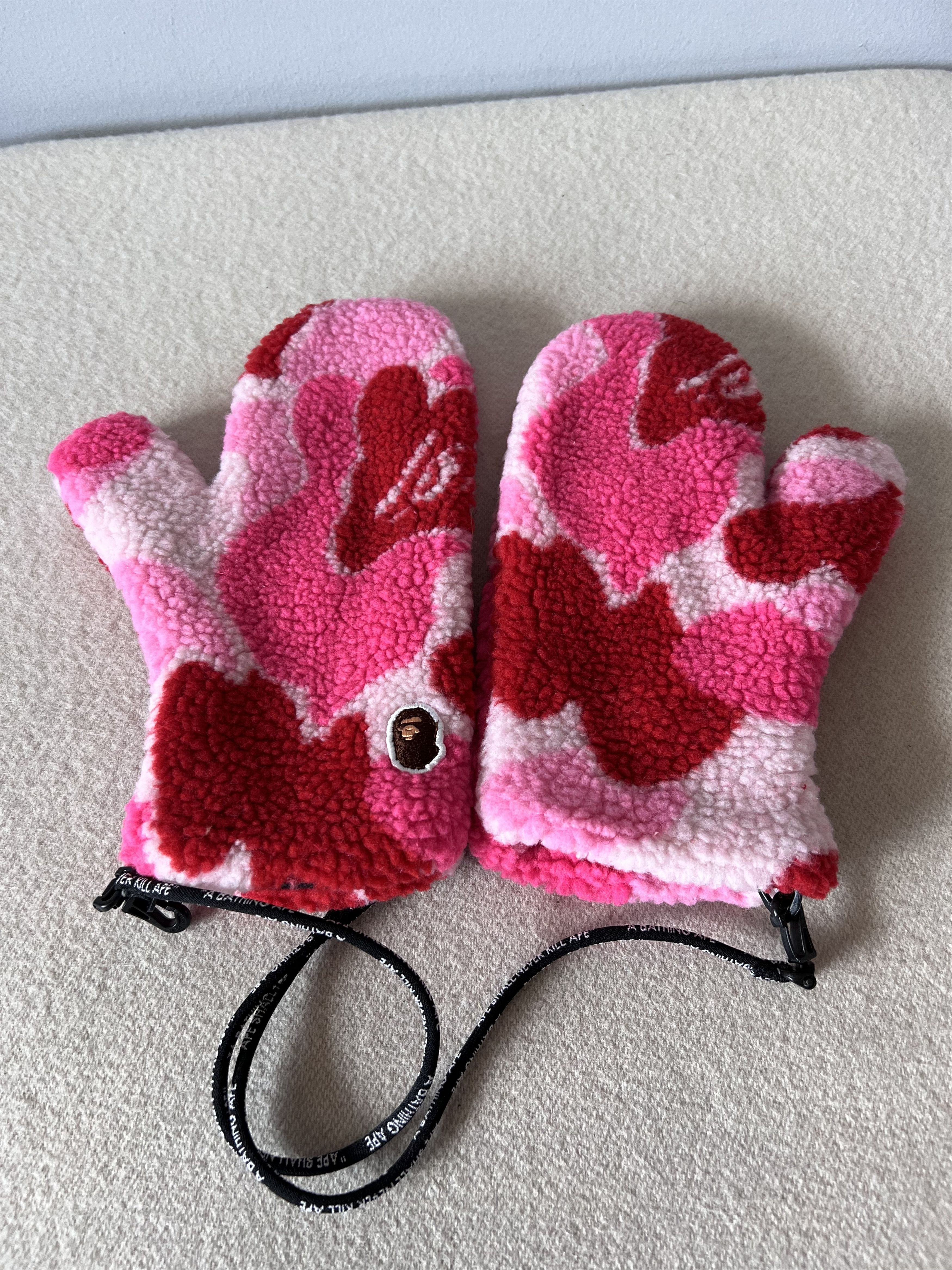 Bape Bape ABC BOA Mittens in Pink Size ONE SIZE - 1 Thumbnail