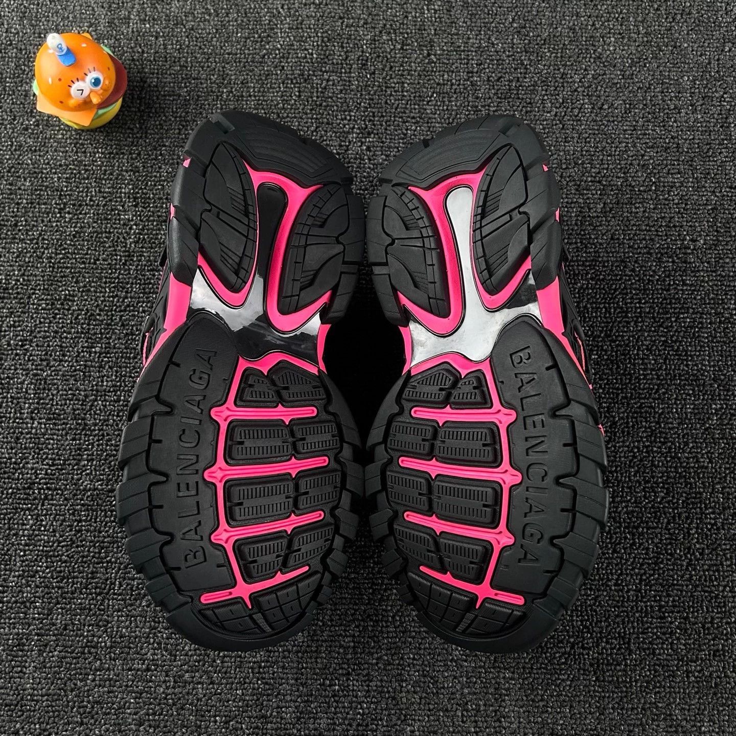 Balenciaga Balenciaga Black & Pink Sandals 36 Size US 5 / IT 35 - 6 Thumbnail