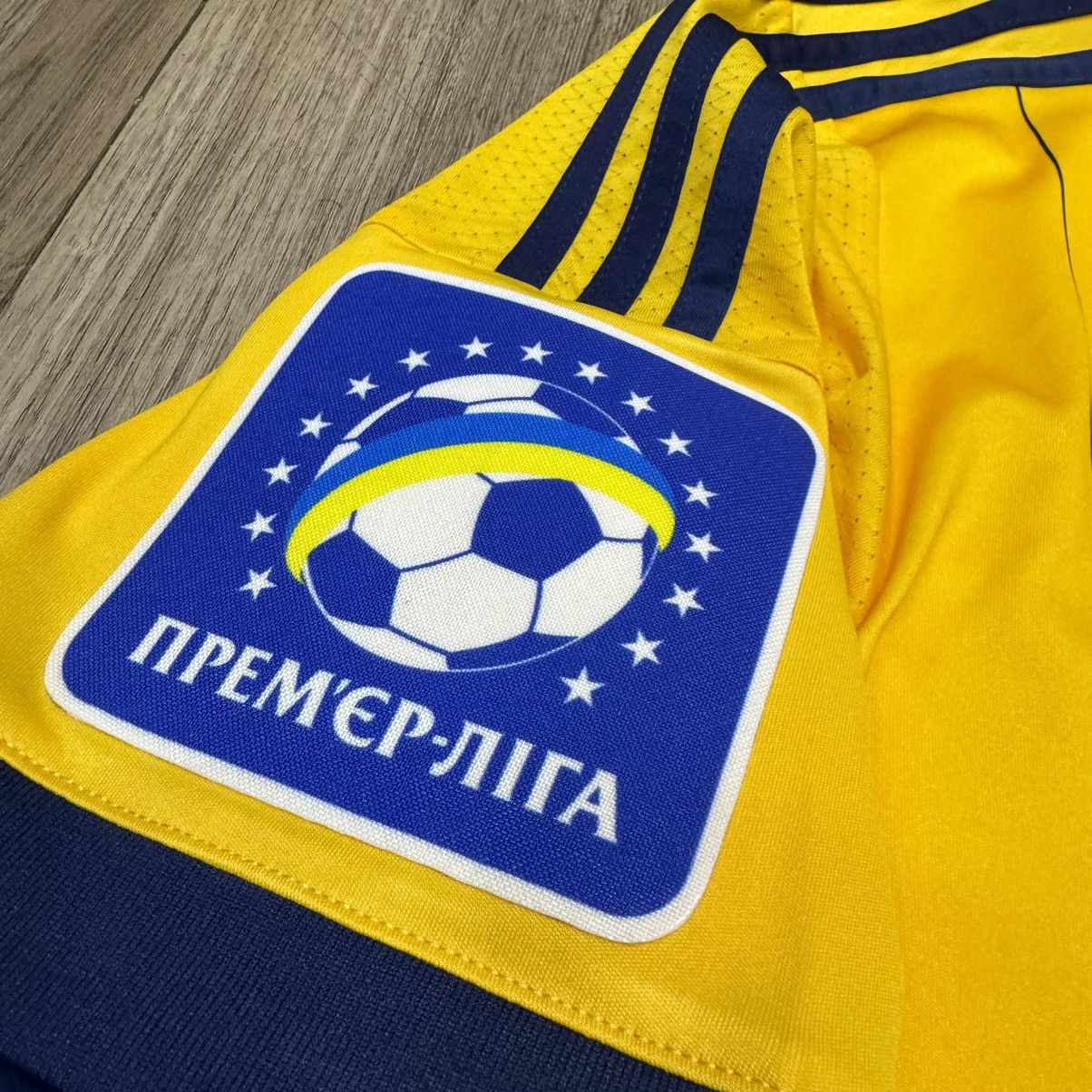 Adidas FC Metalist Kharkiv 13/14 home shirt Size US M / EU 48-50 / 2 - 4 Thumbnail