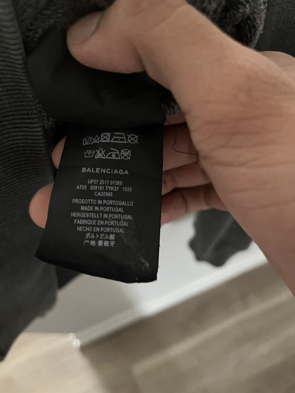 Balenciaga Balenciaga Fw17 ‘Paris’ Hoodie Size US S / EU 44-46 / 1 - 6 Thumbnail
