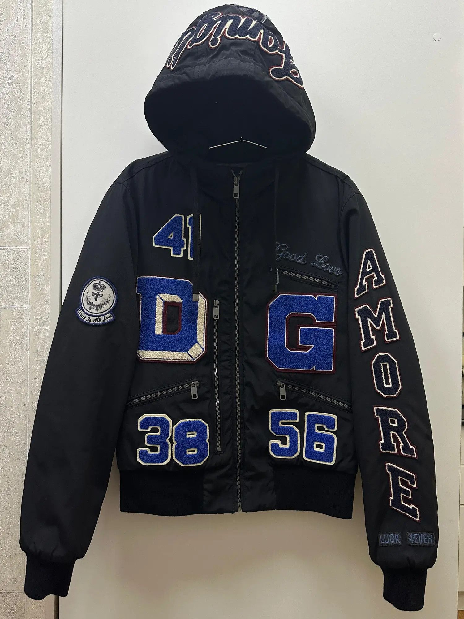 Dolce & Gabbana CC000013 Famiglia Love Jacket in Multicolor Size US S / EU 44-46 / 1 - 1 Thumbnail