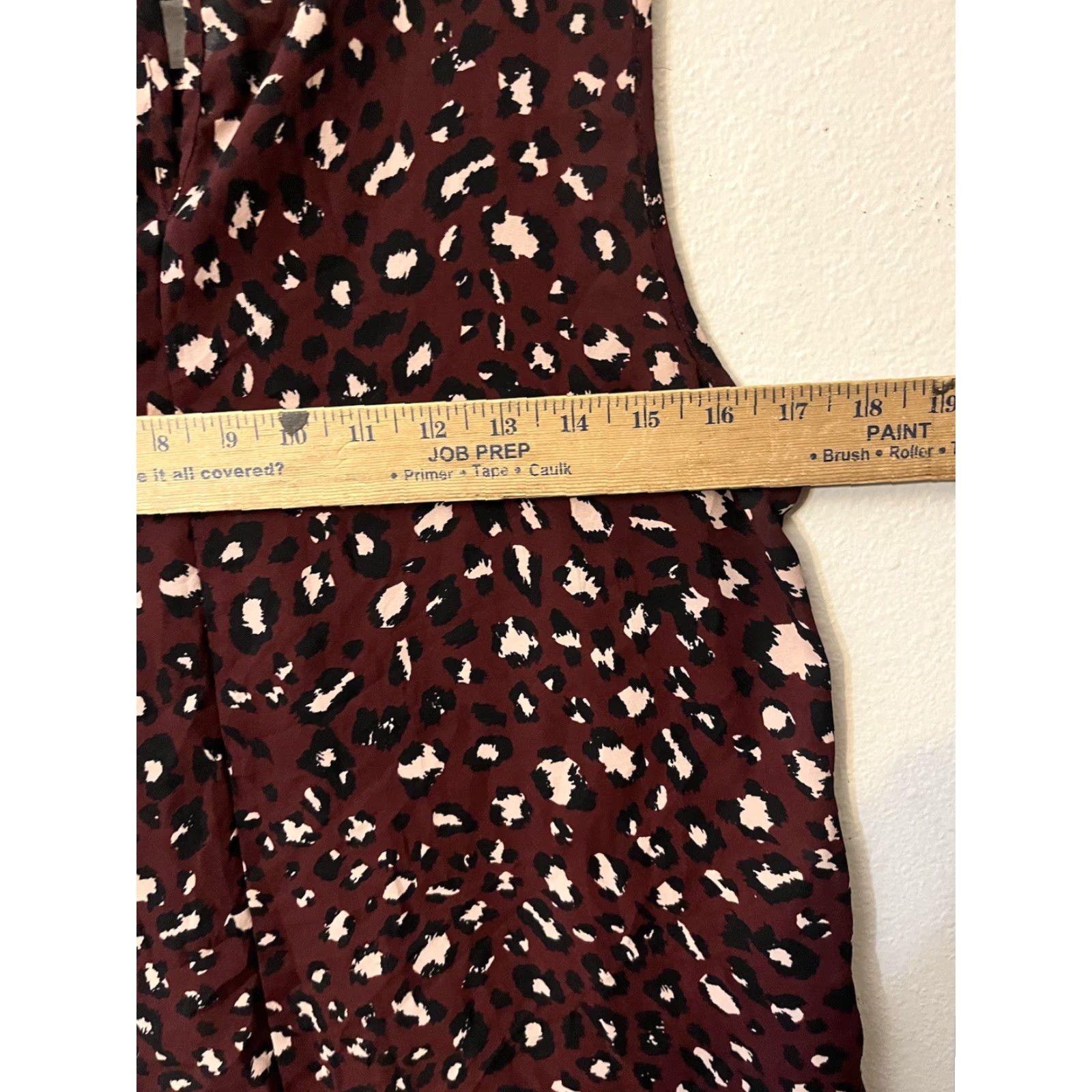 Apt. 9 Apt. 9 Maroon Animal Patterned Sleeveless Top Large Round Neck Sleeveless Blouse Women L Size L / US 10 / IT 46 - 5 Thumbnail