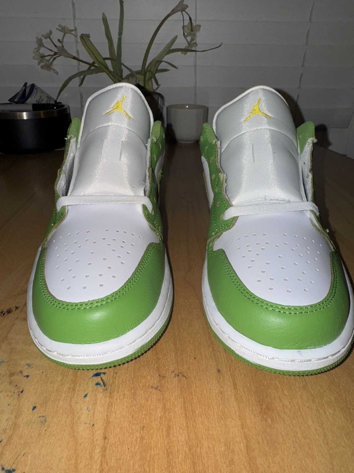 Jordan Brand × Nike Jordan 1 Low SE Chlorophyll Size US 9.5 / EU 42-43 - 6 Thumbnail