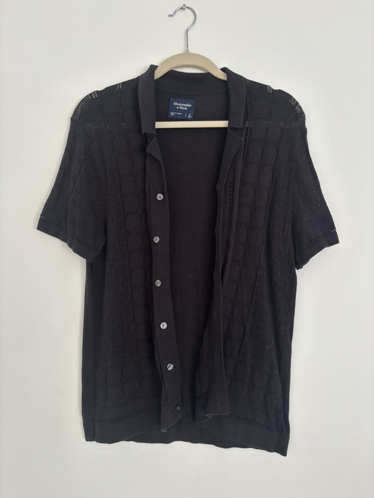 Abercrombie & Fitch Abercrombie and Fitch Textural Button-Through Sweater Polo Size US S / EU 44-46 / 1 - 1 Thumbnail