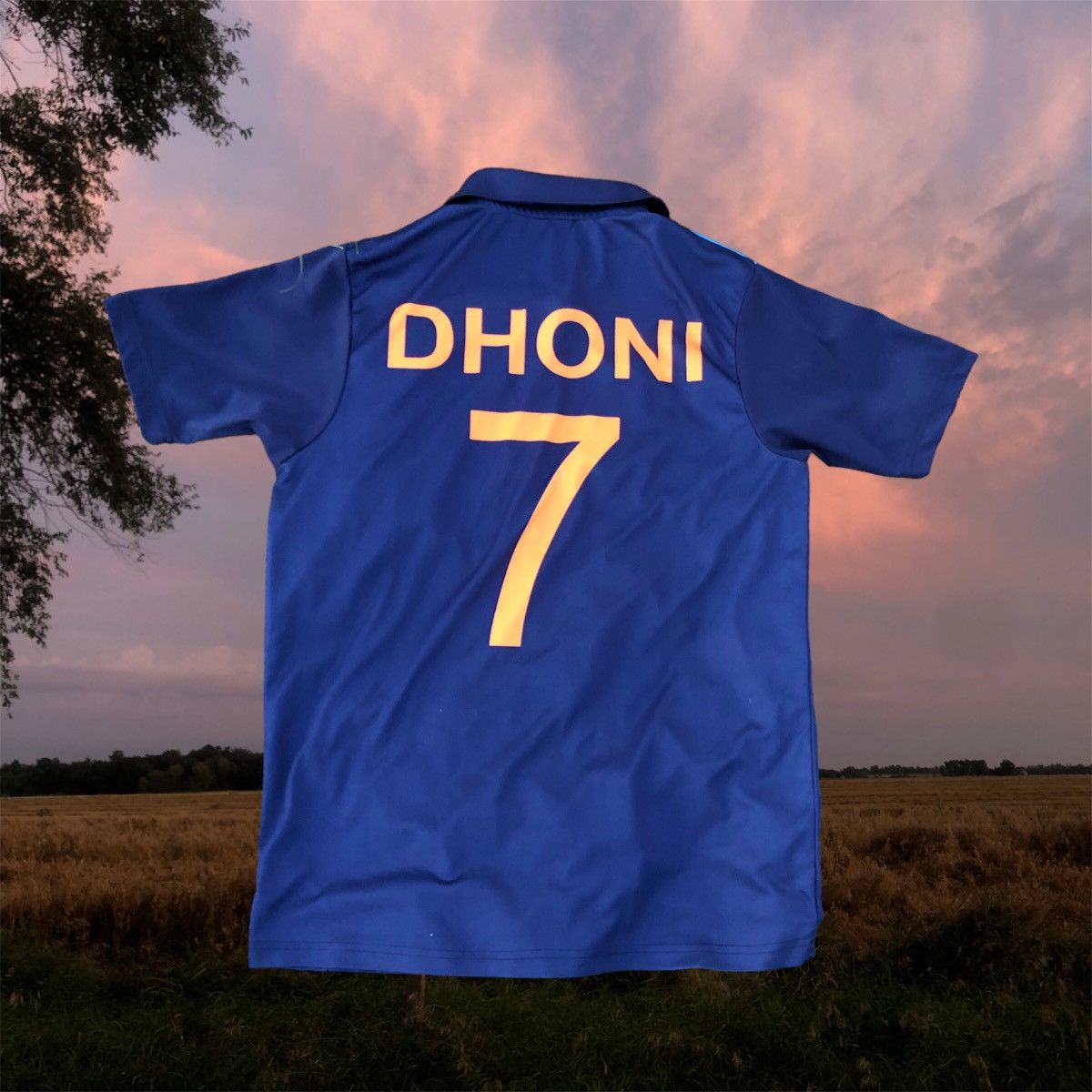 Other India cricket MS Dhoni #7 fan jersey Size US M / EU 48-50 / 2 - 2 Thumbnail