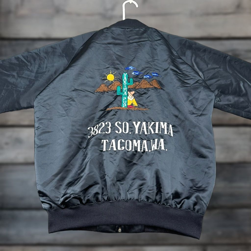 Vintage VINTAGE Jacket Mens L Black Satin Bomber 90s Desert Cactus USA Embroidered Quilted Workwear Casual Satin Lining Full Zip Snaps Size US L / EU 52-54 / 3 - 1 Thumbnail