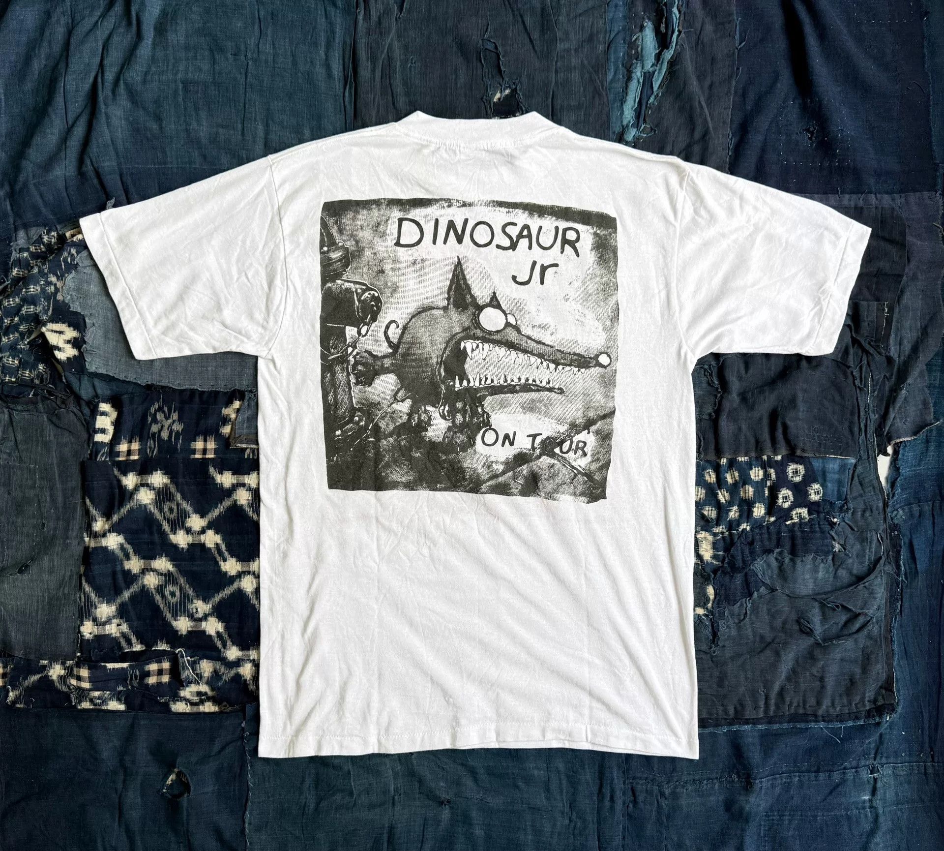 Vintage Vintage Dinosaur Jr Live Tour Tee Size US XXS / EU 40 - 2 Thumbnail