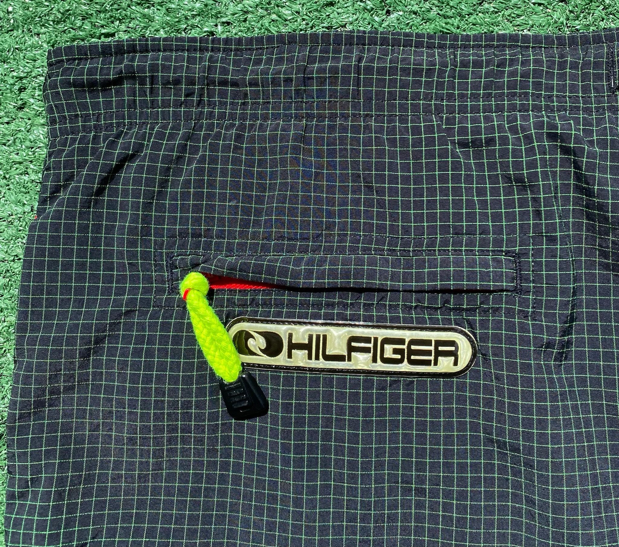 Tommy Hilfiger 90’s Tommy Hilfiger Aquatic Patterned Swim Shorts Large Size US 38 / EU 54 - 9 Thumbnail