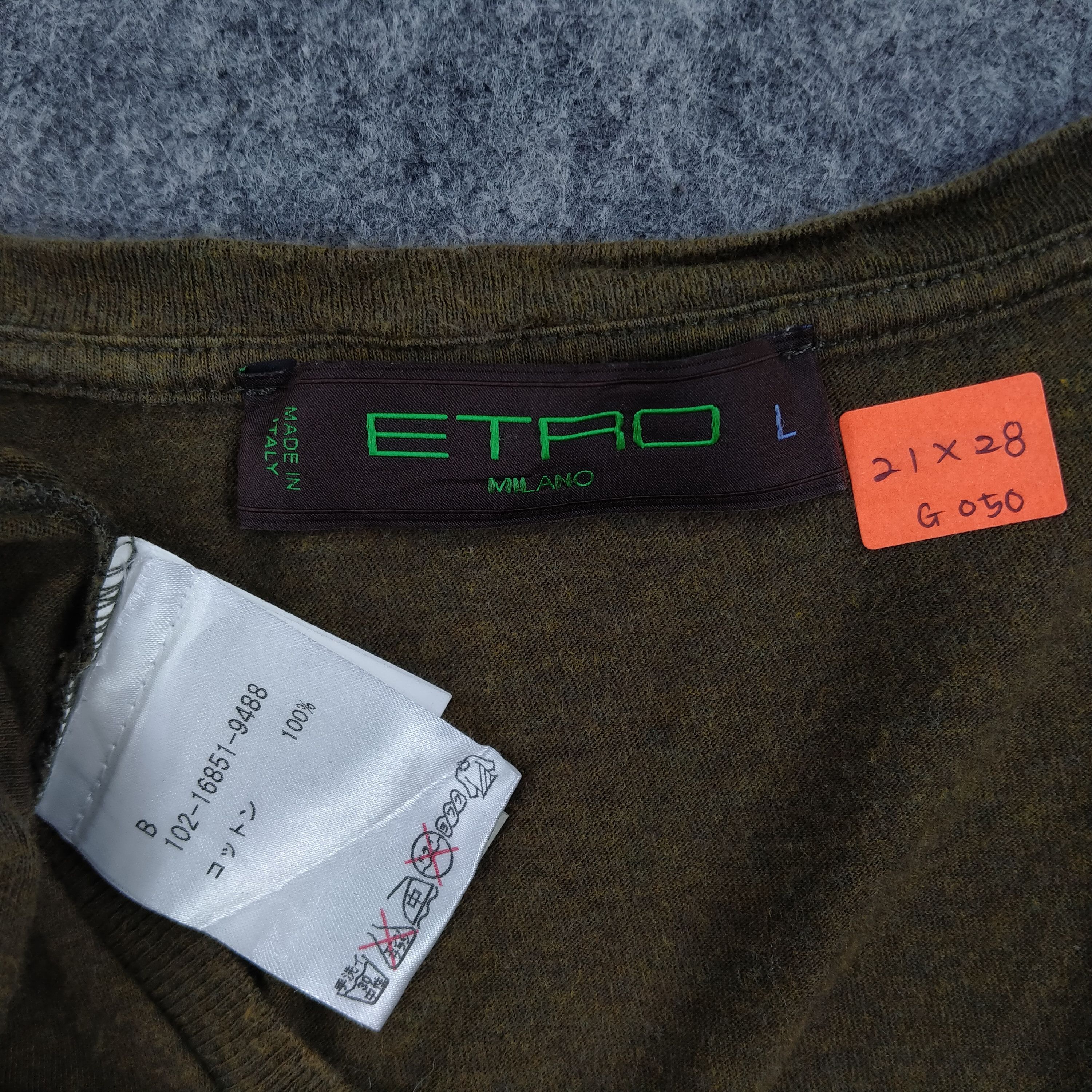 Etro Vintage Etro Rare Design Large Tshirt - G050 Size US L / EU 52-54 / 3 - 3 Thumbnail
