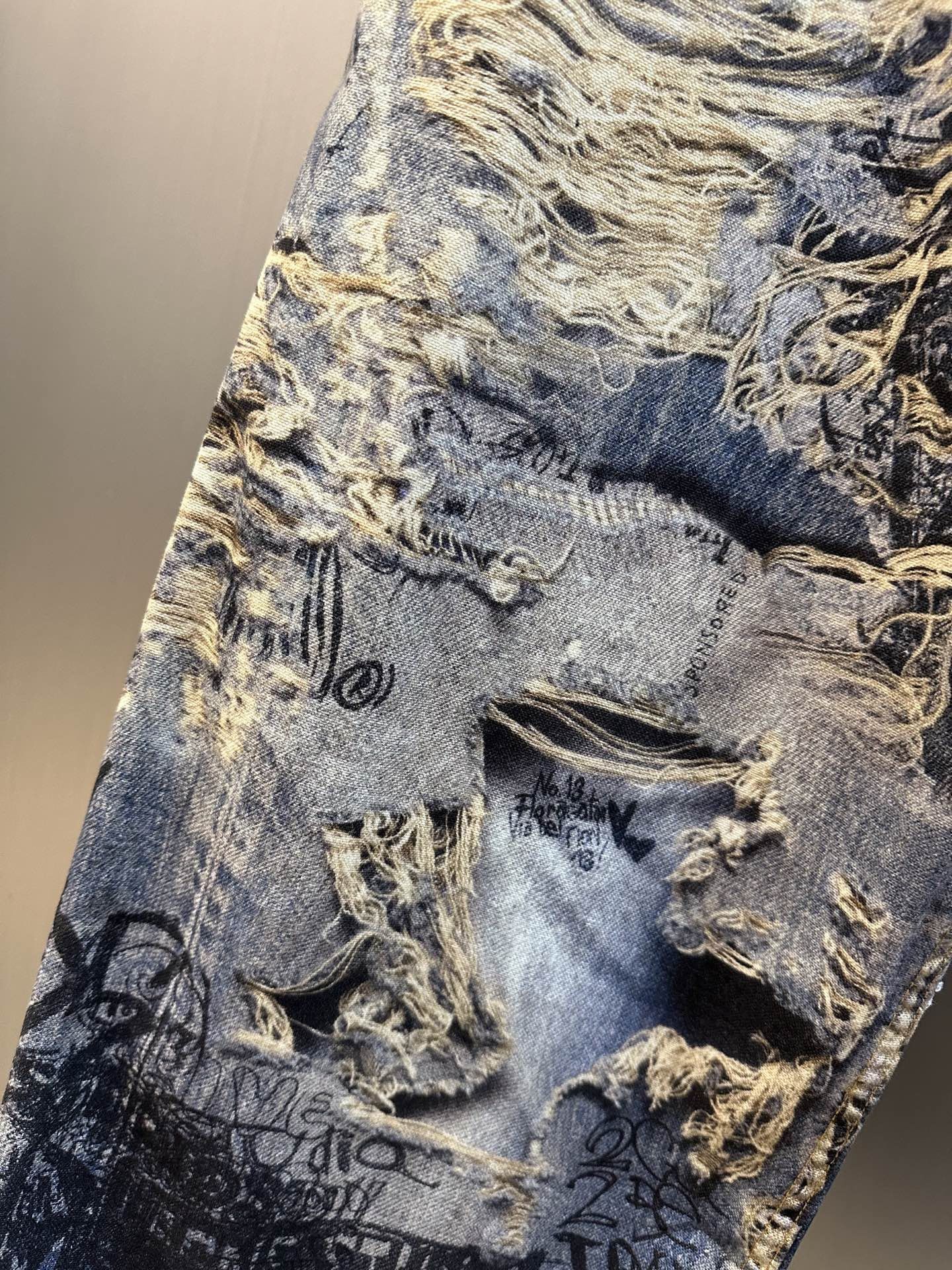 Dolce & Gabbana × Vintage Micro horn trendy jeans, light luxury jeans Size US 36 / EU 52 - 4 Thumbnail
