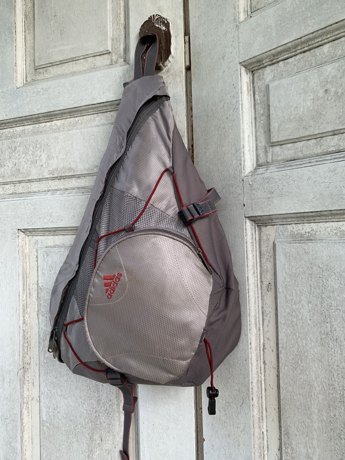 Adidas 🤎 Vintage Y2k Adidas Sling Bag Shoulder Crossbody One Strap Size ONE SIZE - 2 Thumbnail