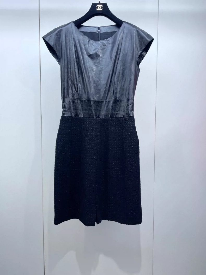 Chanel Chanel Calfskin tweed stitching dress 2504-Nextarrow Size S / US 4 / IT 40 - 1 Thumbnail