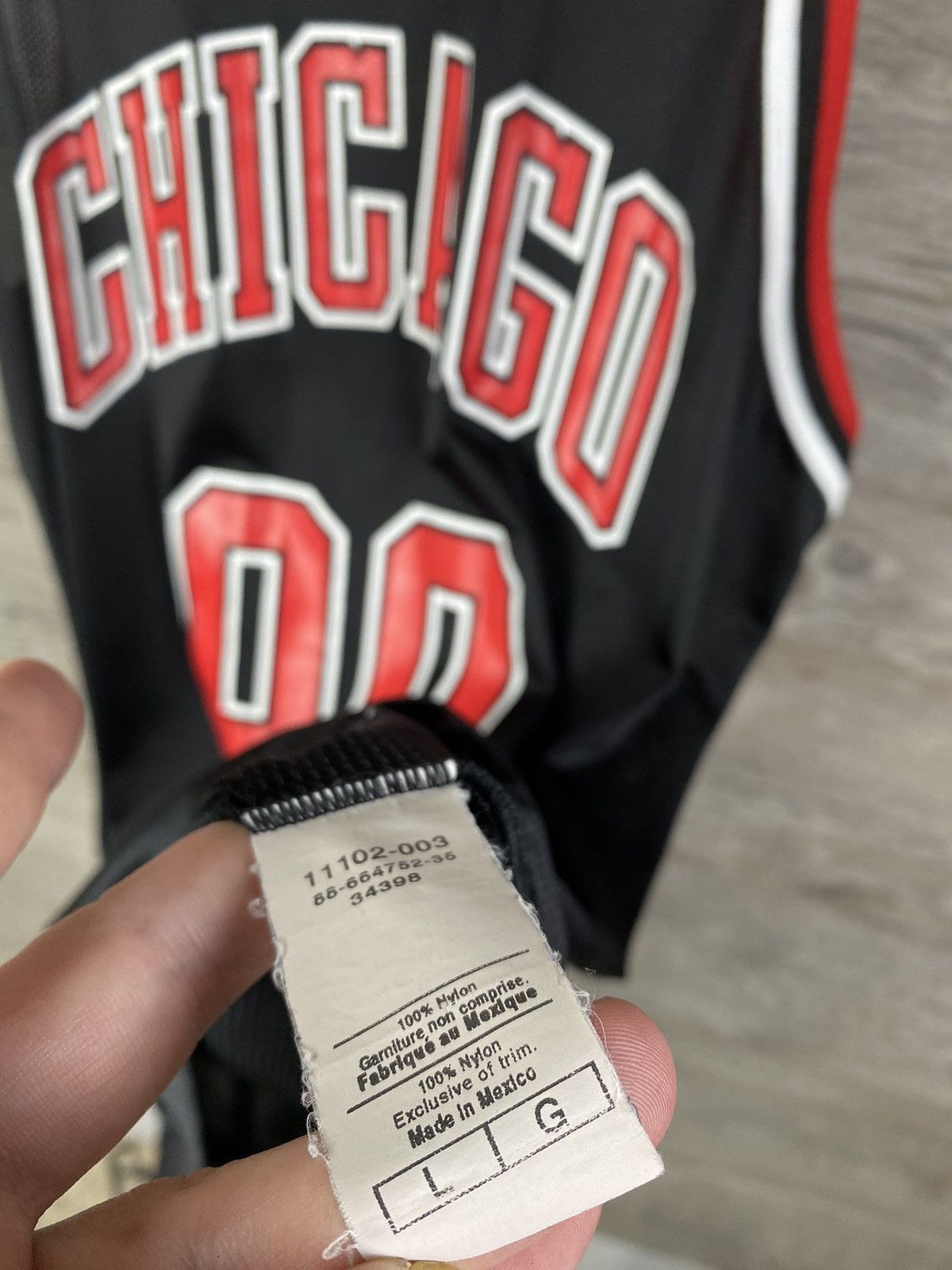 Champion × NBA × Vintage Vintage T-shirt Champion NBA Chicago y2k 00 Size L - XL Size US L / EU 52-54 / 3 - 6 Thumbnail