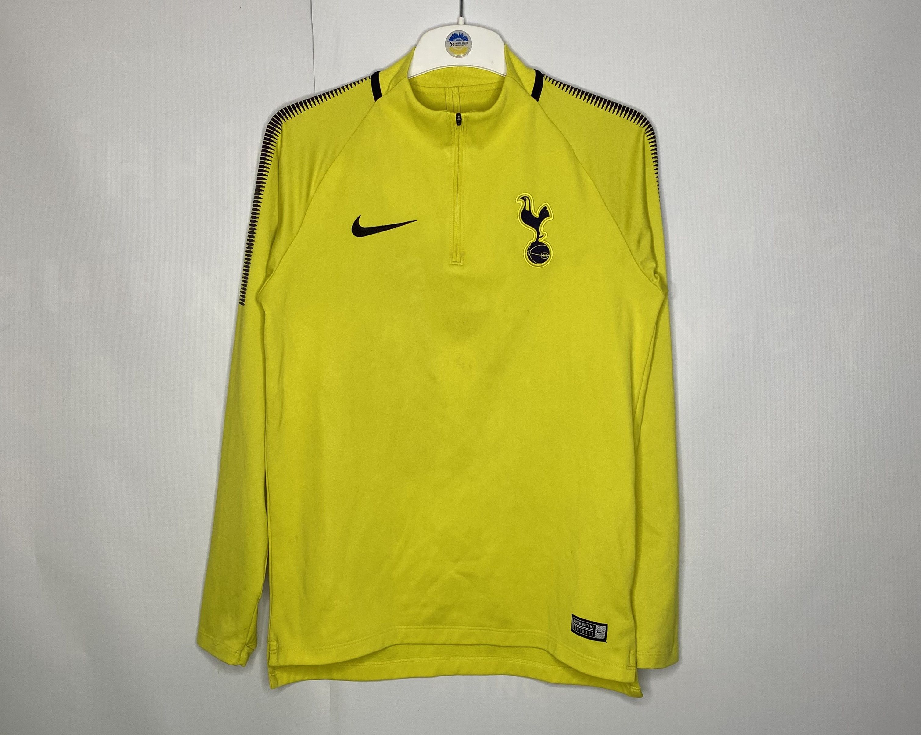 Nike TOTTENHAM HOTSPUR 2017 2018 TRAINING FOOTBALL SHIRT SOCCER Size US S / EU 44-46 / 1 - 1 Thumbnail