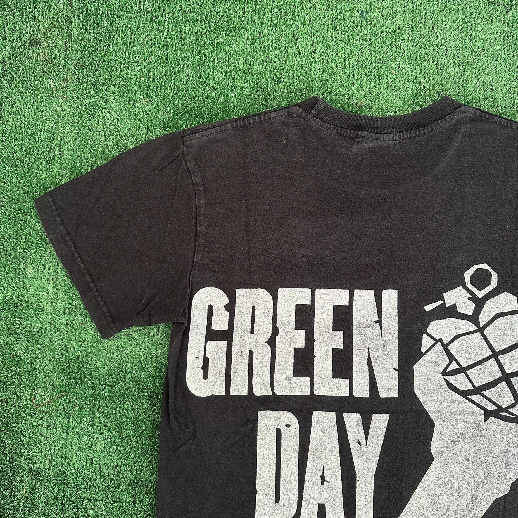 Band Tees Vintage Y2K Green Day T-Shirt American Idiot Punk Band Tee Size US M / EU 48-50 / 2 - 7 Thumbnail