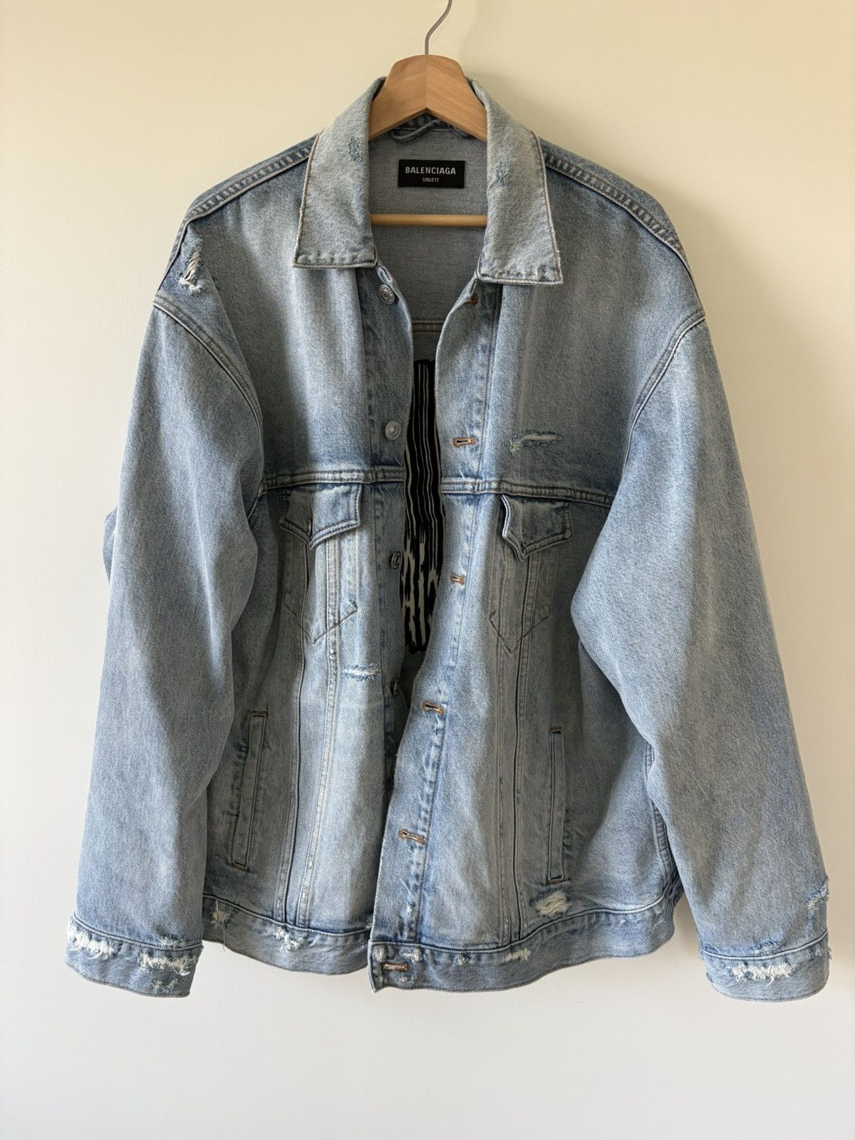 Balenciaga BALENCIAGA DENIM JACKET DISTRESSED BLUE WITH BACK EMBROIDERY Size US L / EU 52-54 / 3 - 2 Thumbnail