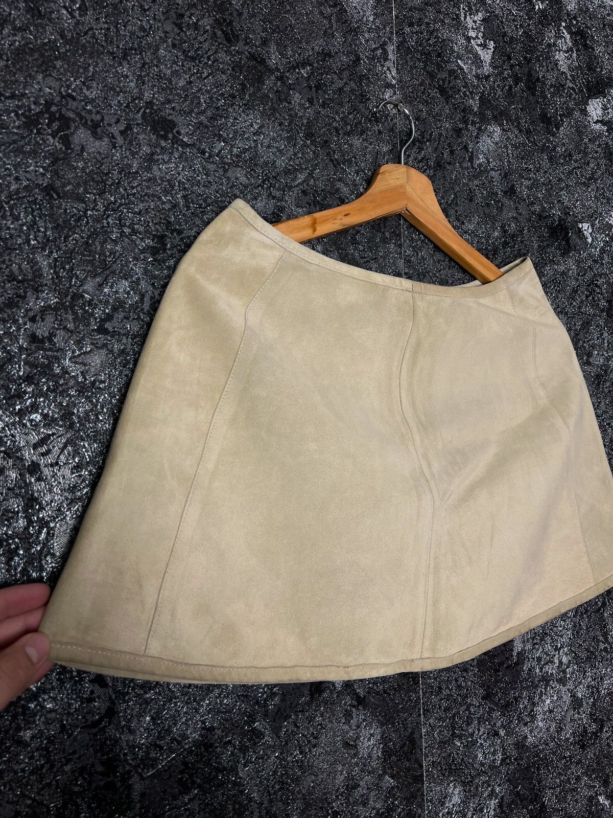 Armani × Emporio Armani × Vintage Vintage Emporio Armani Leather Suede Mini Skirt 90’s Size 42 Size 28" / US 6 / IT 42 - 2 Thumbnail