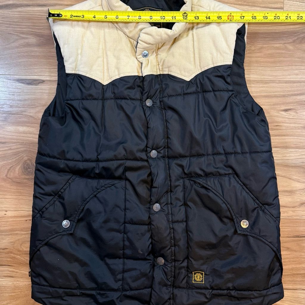 Element Element Men’s Vest Wolfeboro Puffer Large (Button Damaged) Size US M / EU 48-50 / 2 - 4 Thumbnail