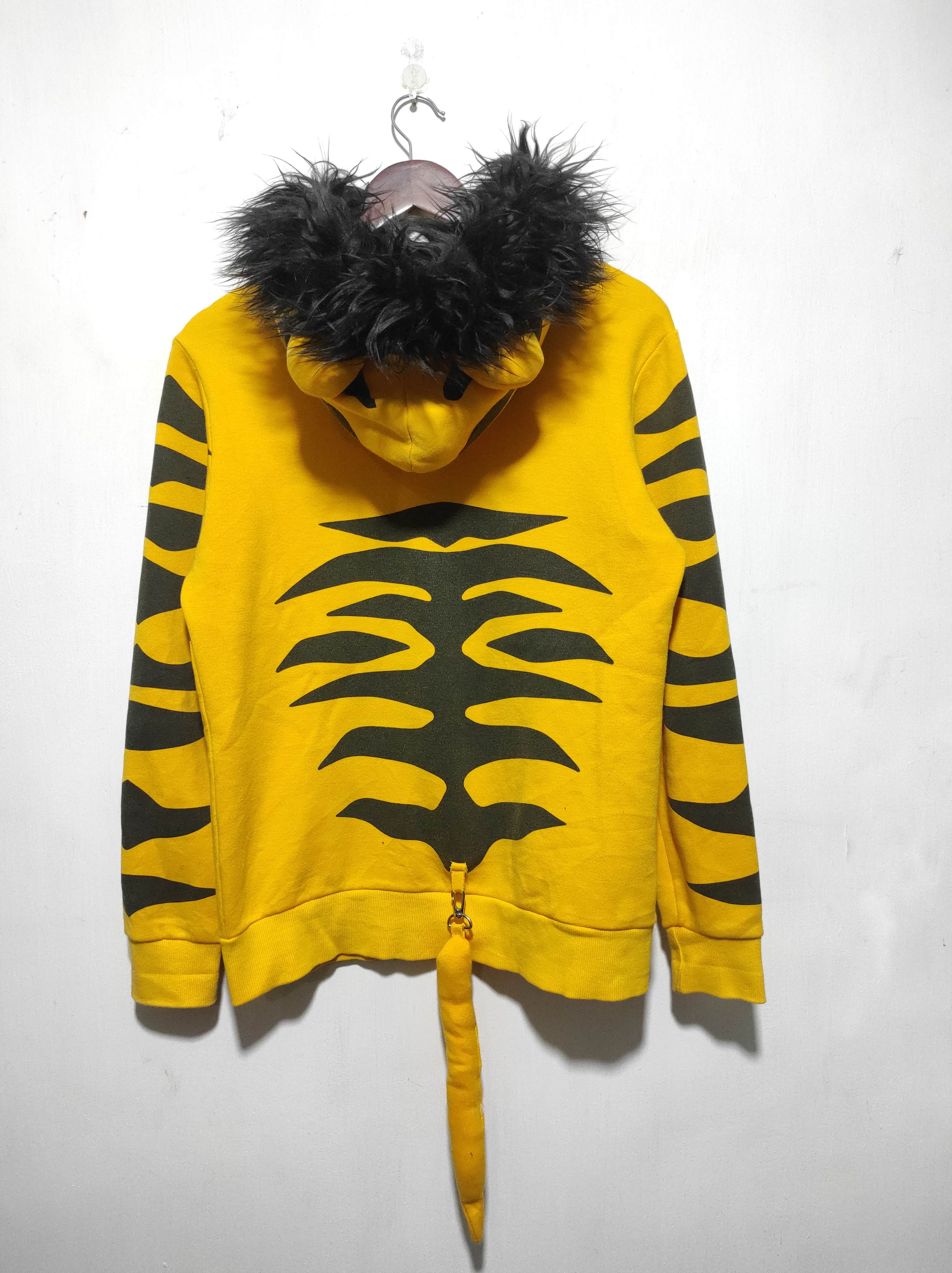 Japanese Brand Dongsin Tiger Yellow zip fur hoodie ifsix LGB style Size US M / EU 48-50 / 2 - 13 Thumbnail