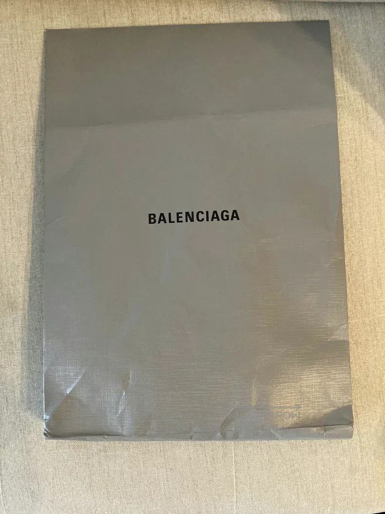 Balenciaga Balenciaga Letter Print Round Neck Loose Short Sleeve T-Sh Size US S / EU 44-46 / 1 - 6 Thumbnail