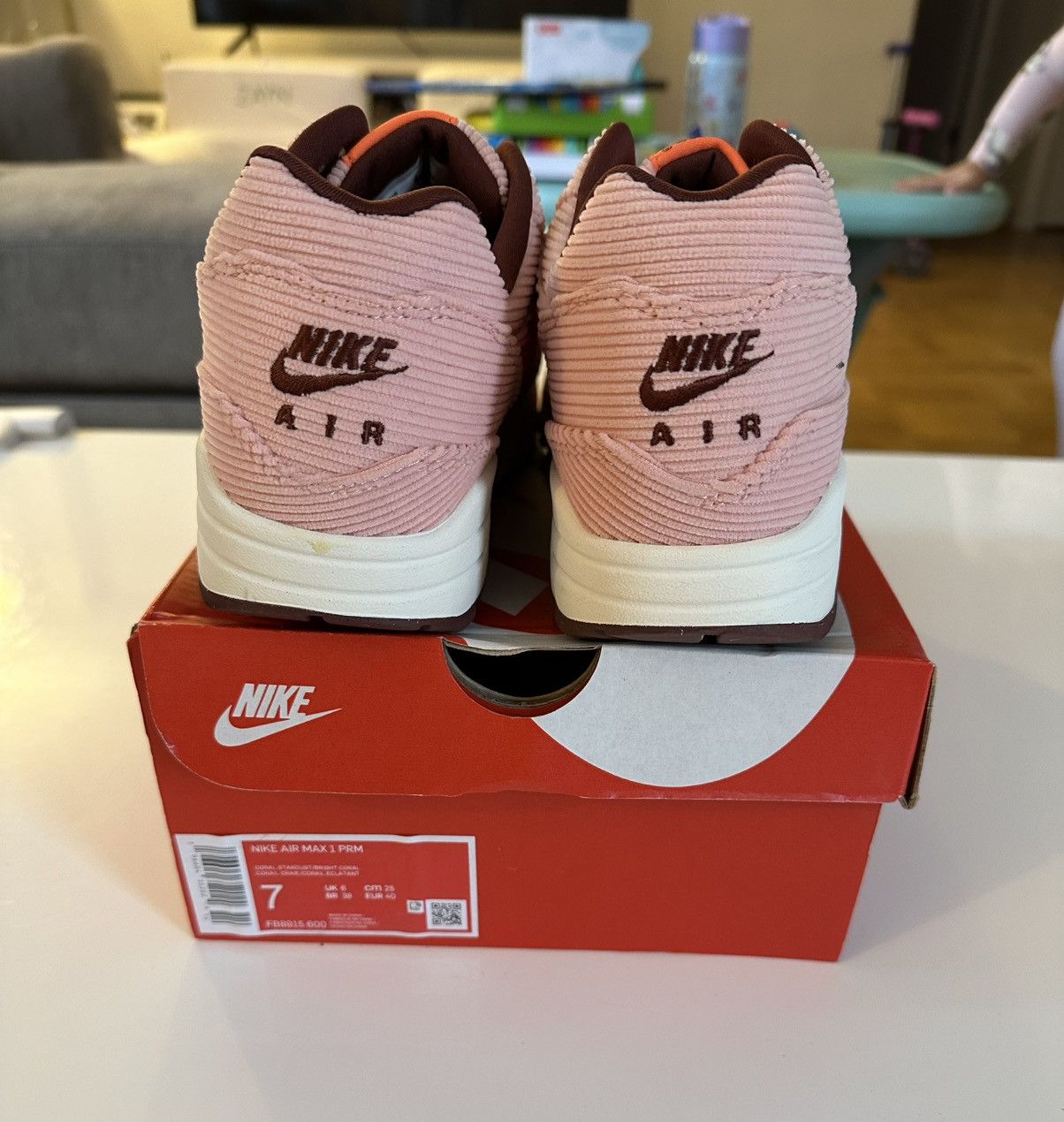 Nike Nike Air Max 1 Corduroy Coral Stardust Size US 7 / EU 40 - 8 Thumbnail