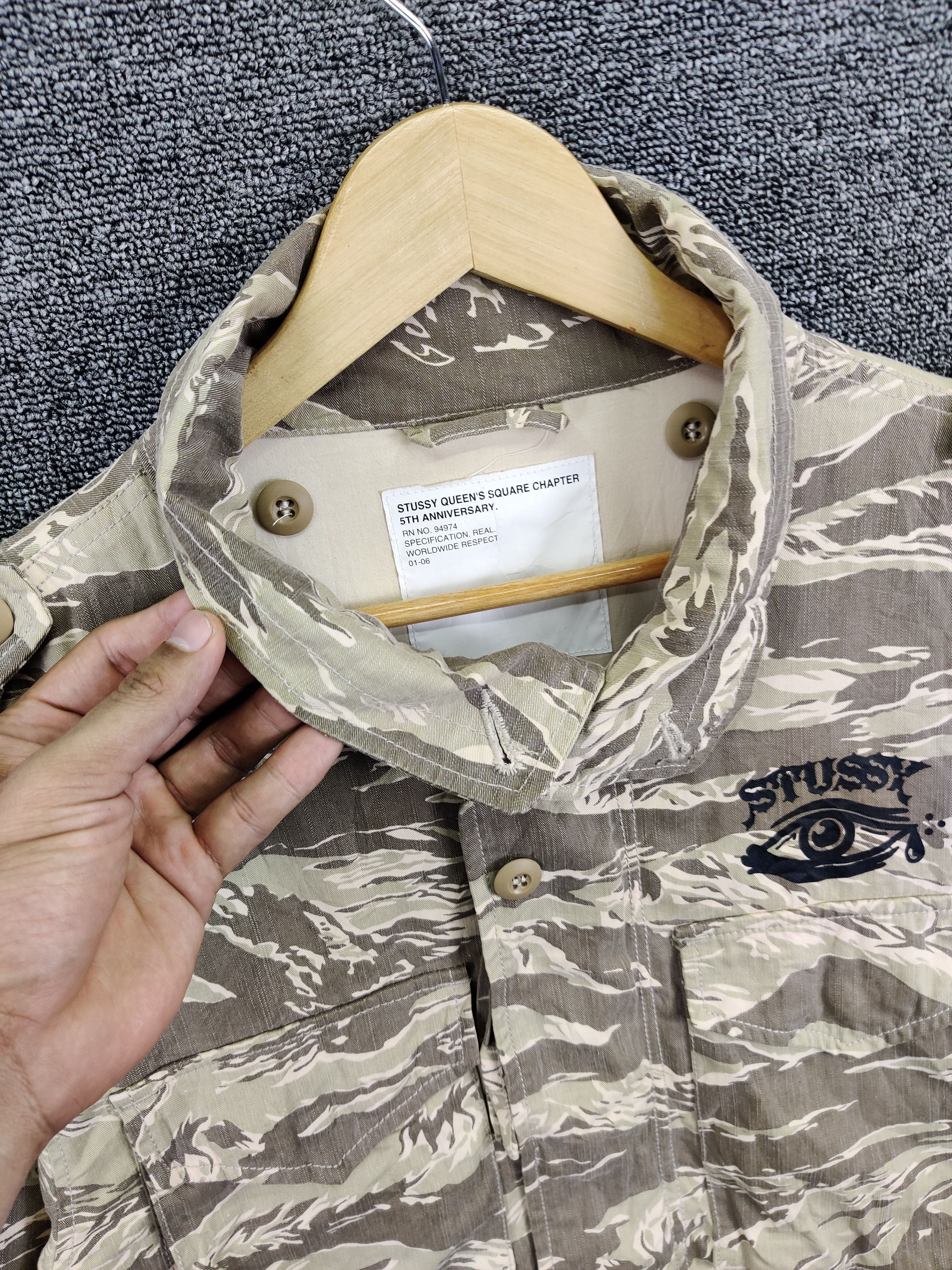 Stussy Vintage Stussy Queen's Square Chapter Camou Jacket Size US L / EU 52-54 / 3 - 7 Thumbnail