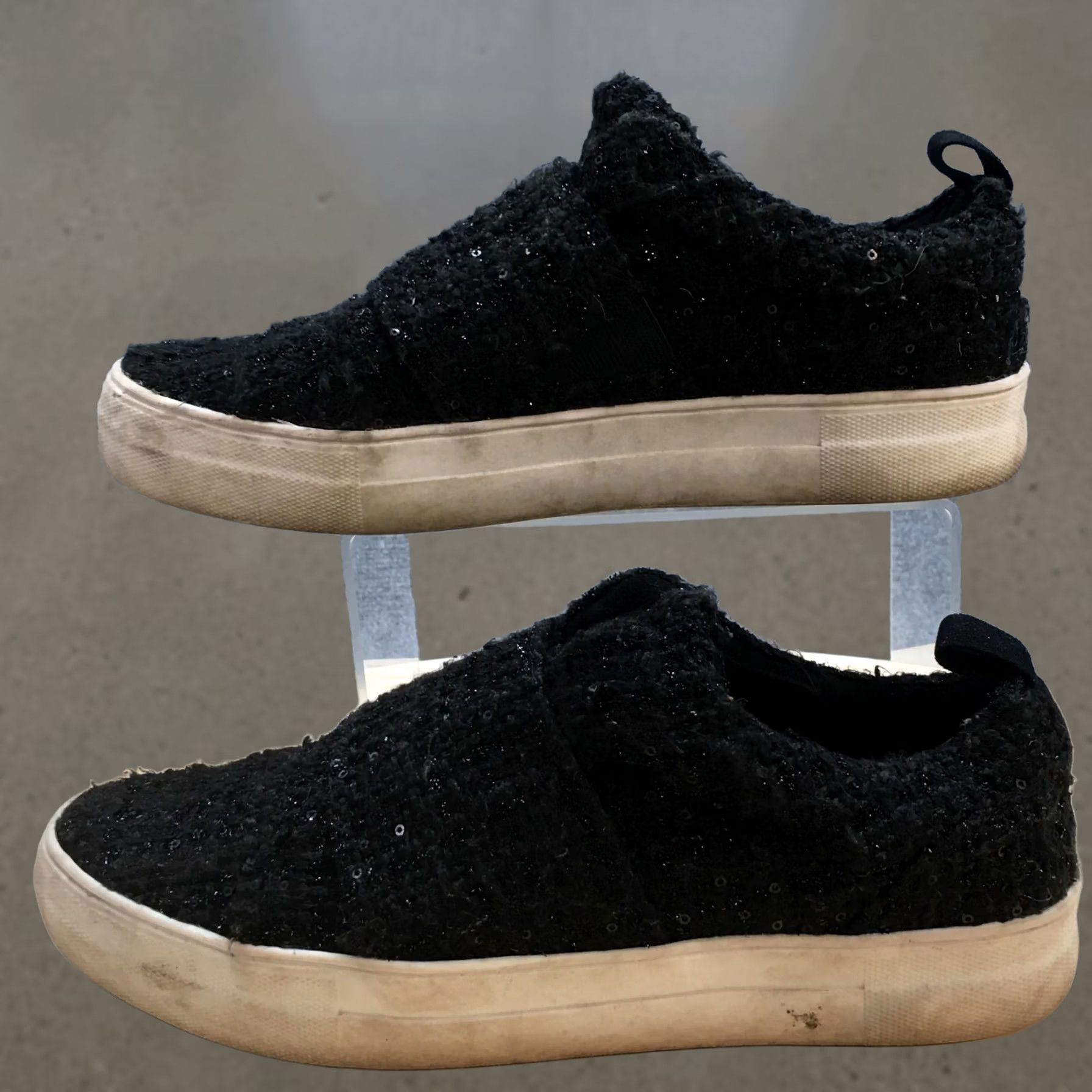 Dolce Vita Dolce Vita Womens Low Top Sneakers Black Fabric Snap Casual Comfort Shoes Size L / US 10 / IT 46 - 1 Thumbnail