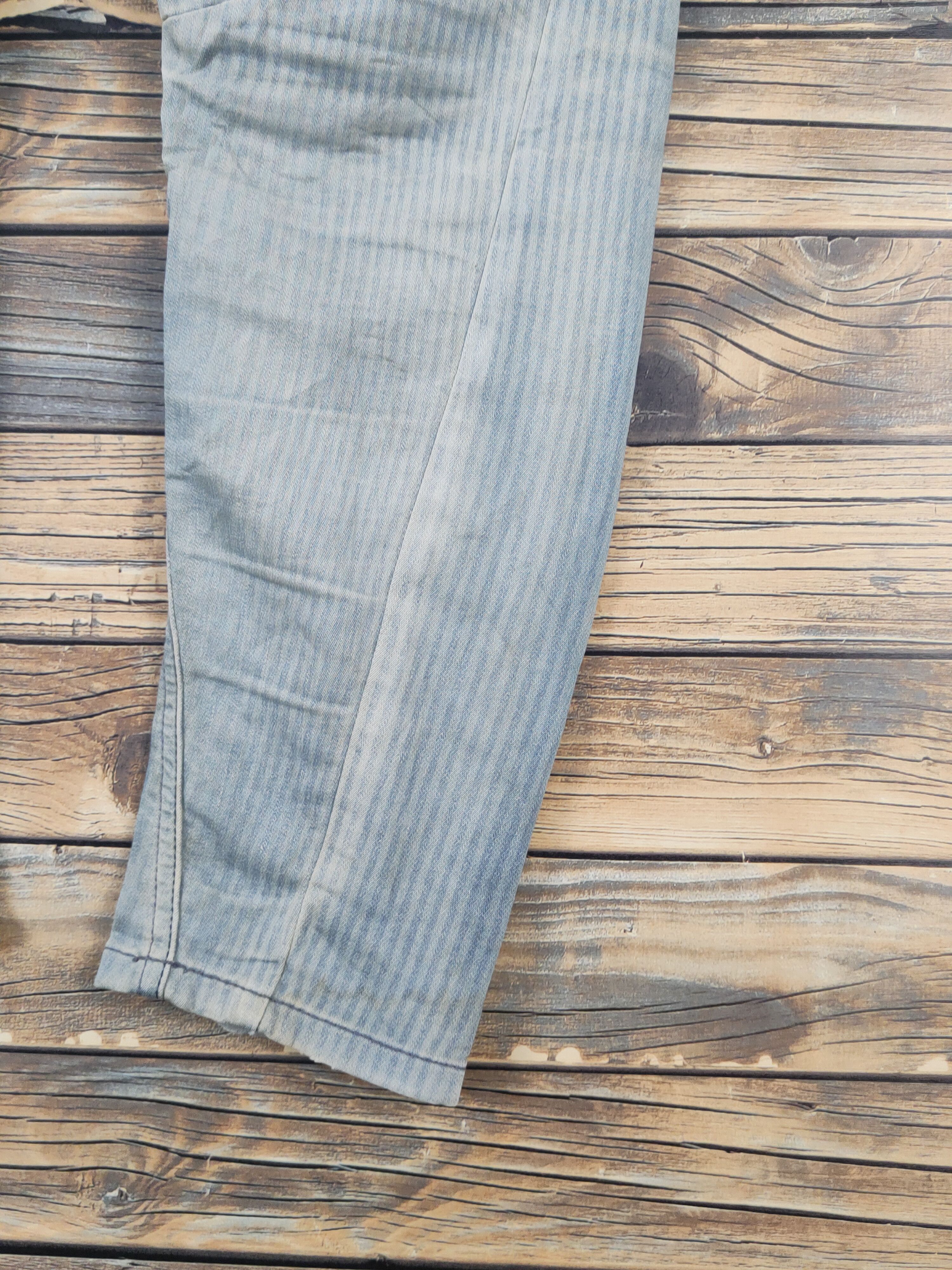 Diesel Diesel Dark Blue Faded Distressed denim Soft Jeans #W2003 Size US 27 - 12 Thumbnail