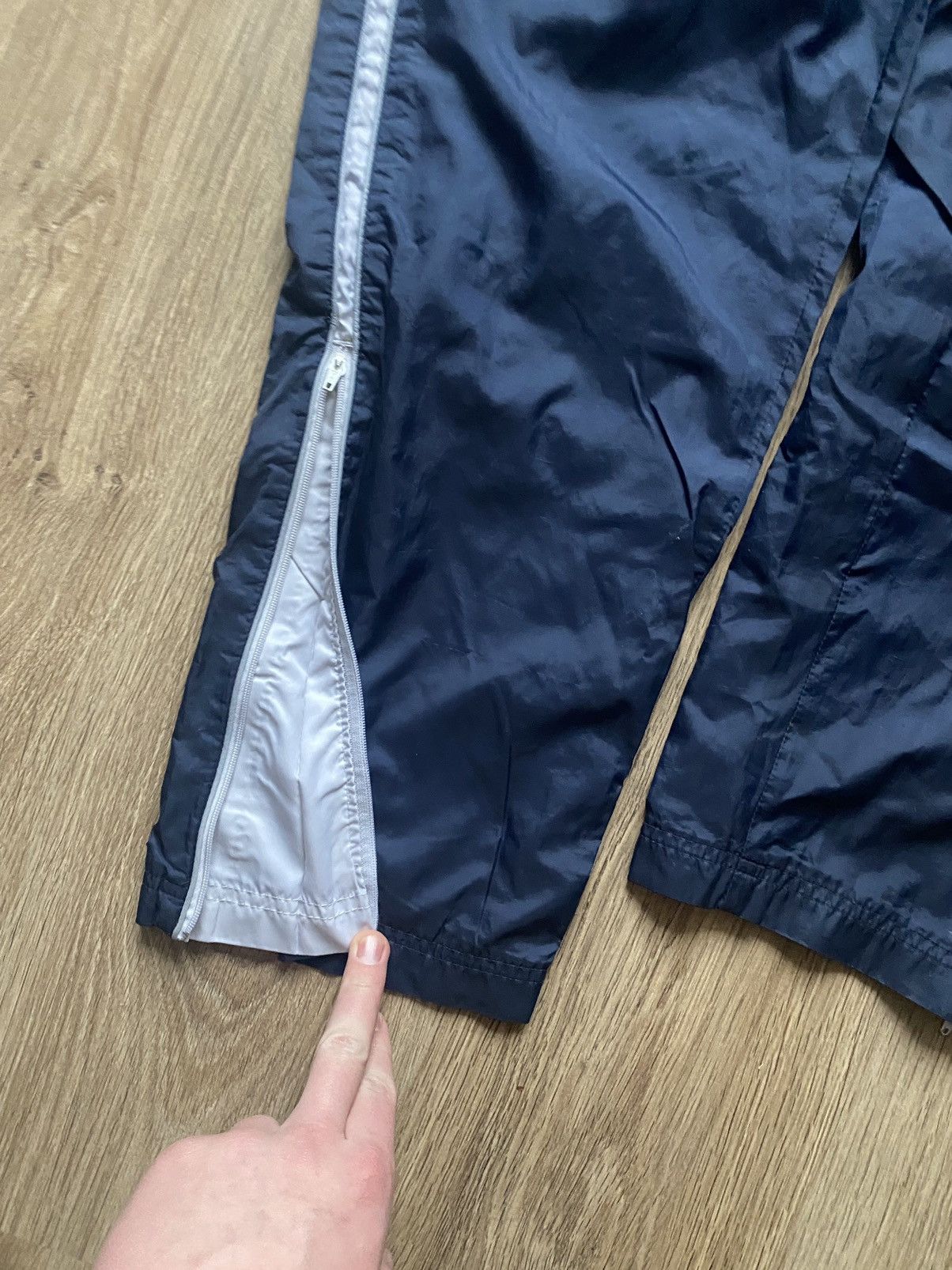 Nike × Vintage Nike vintage 00’s Y2K drill nylon swoosh pants parachute Size US 32 / EU 48 - 6 Thumbnail