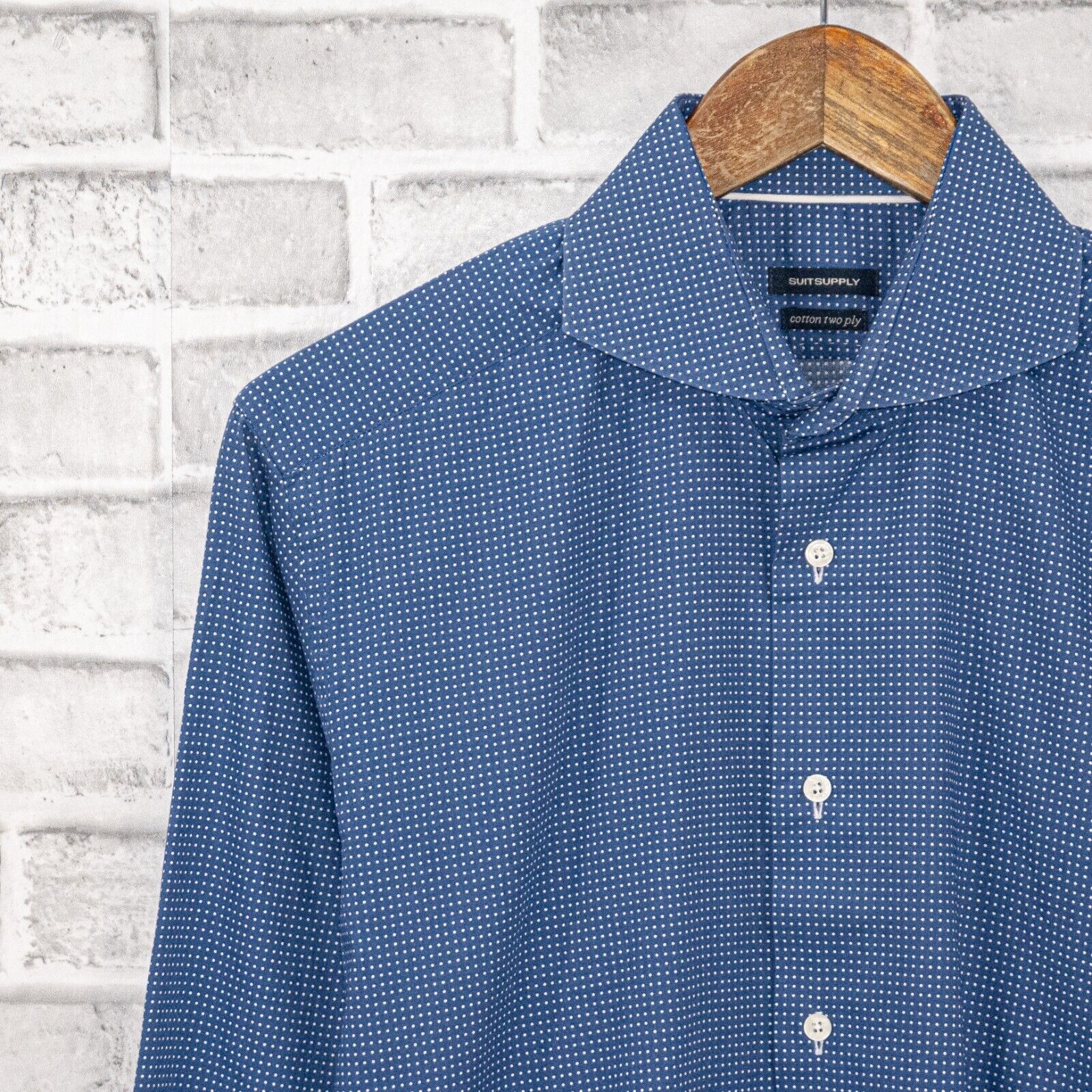 Suitsupply SUITSUPPLY Spread Collar Dress Shirt in Blue mini Polka dot Size US M / EU 48-50 / 2 - 3 Thumbnail