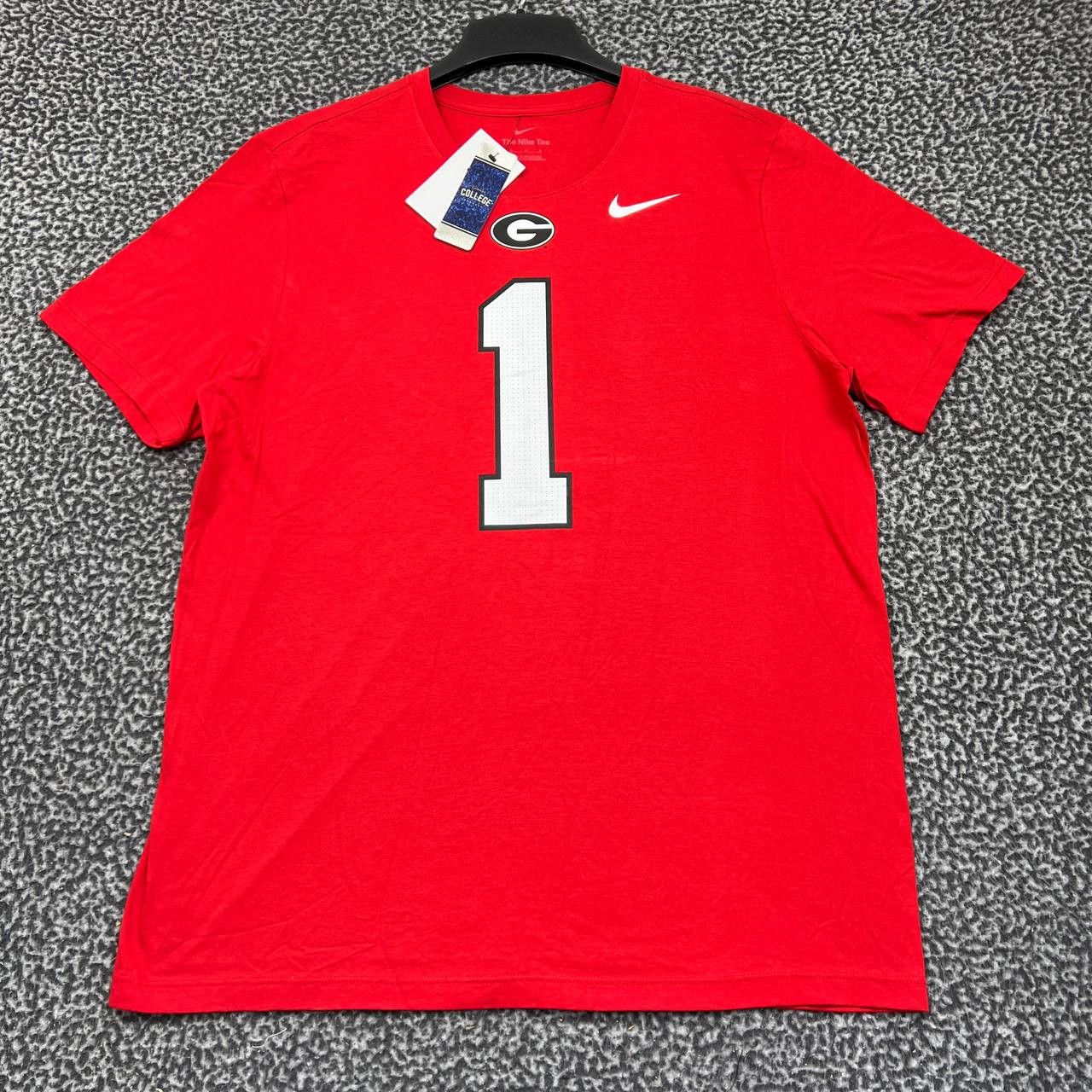 Nike Nike Shirt Men Large Red Georgia Bulldogs #1 Short Sleeve Size US L / EU 52-54 / 3 - 1 Thumbnail