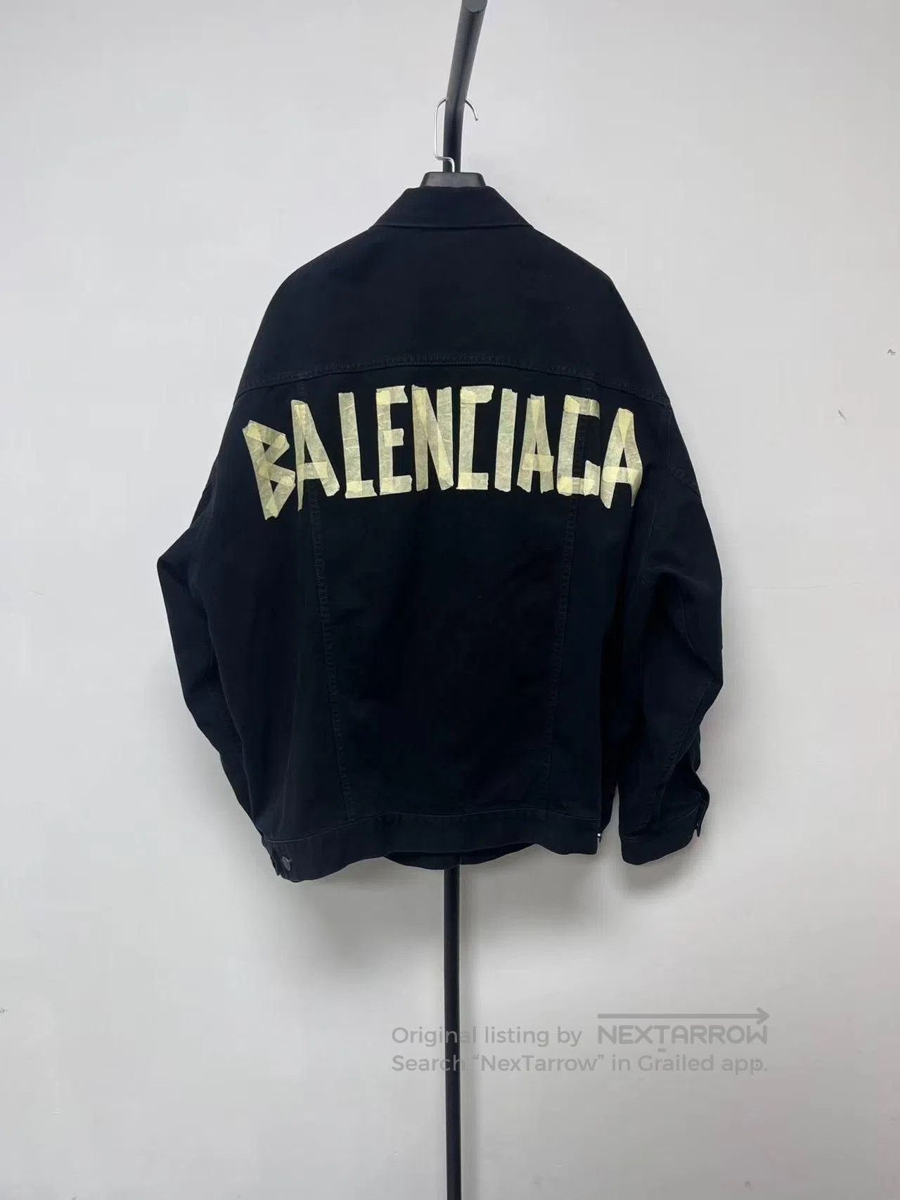 Balenciaga Balenciaga Men's Oversized Logo Denim Jacket. Size US S / EU 44-46 / 1 - 1 Thumbnail