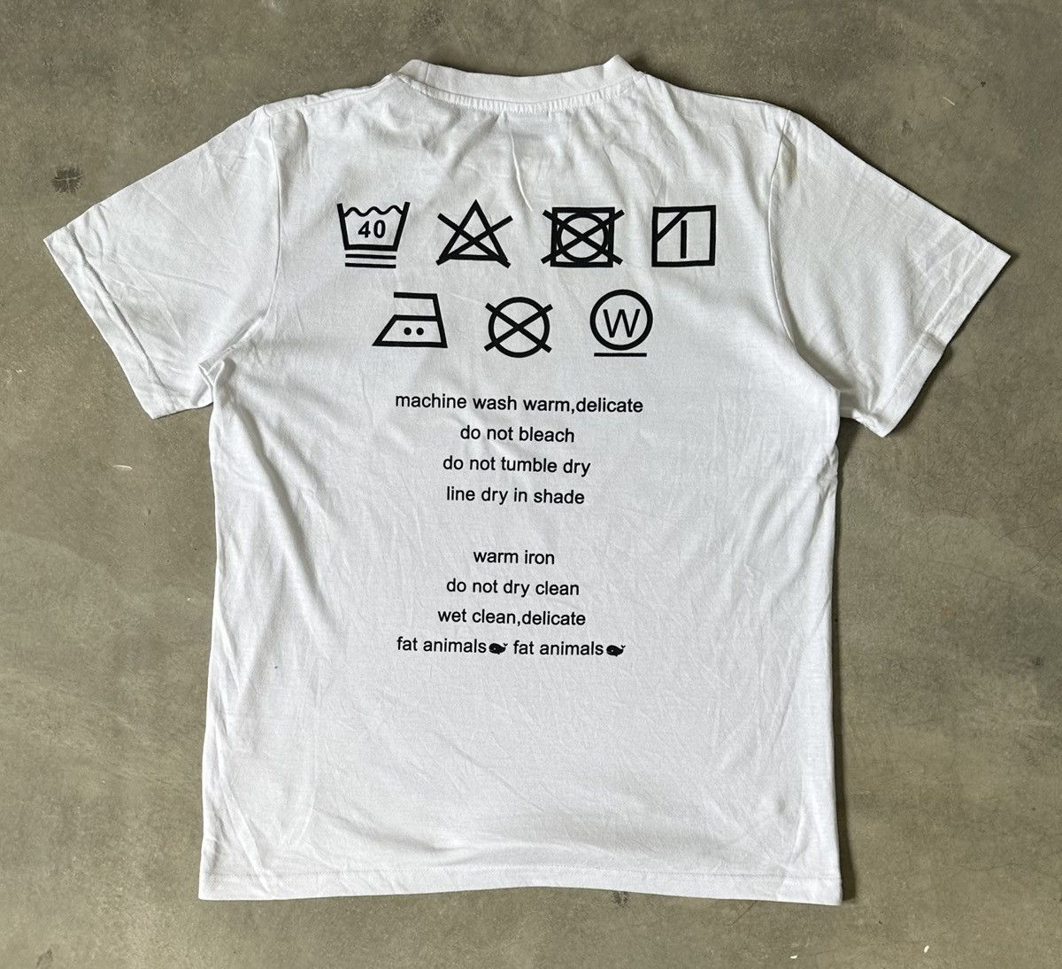 Japanese Brand VINTAGS FAT ANIMALS WASH INSTRUCTION PRINT TEE Size US M / EU 48-50 / 2 - 1 Thumbnail