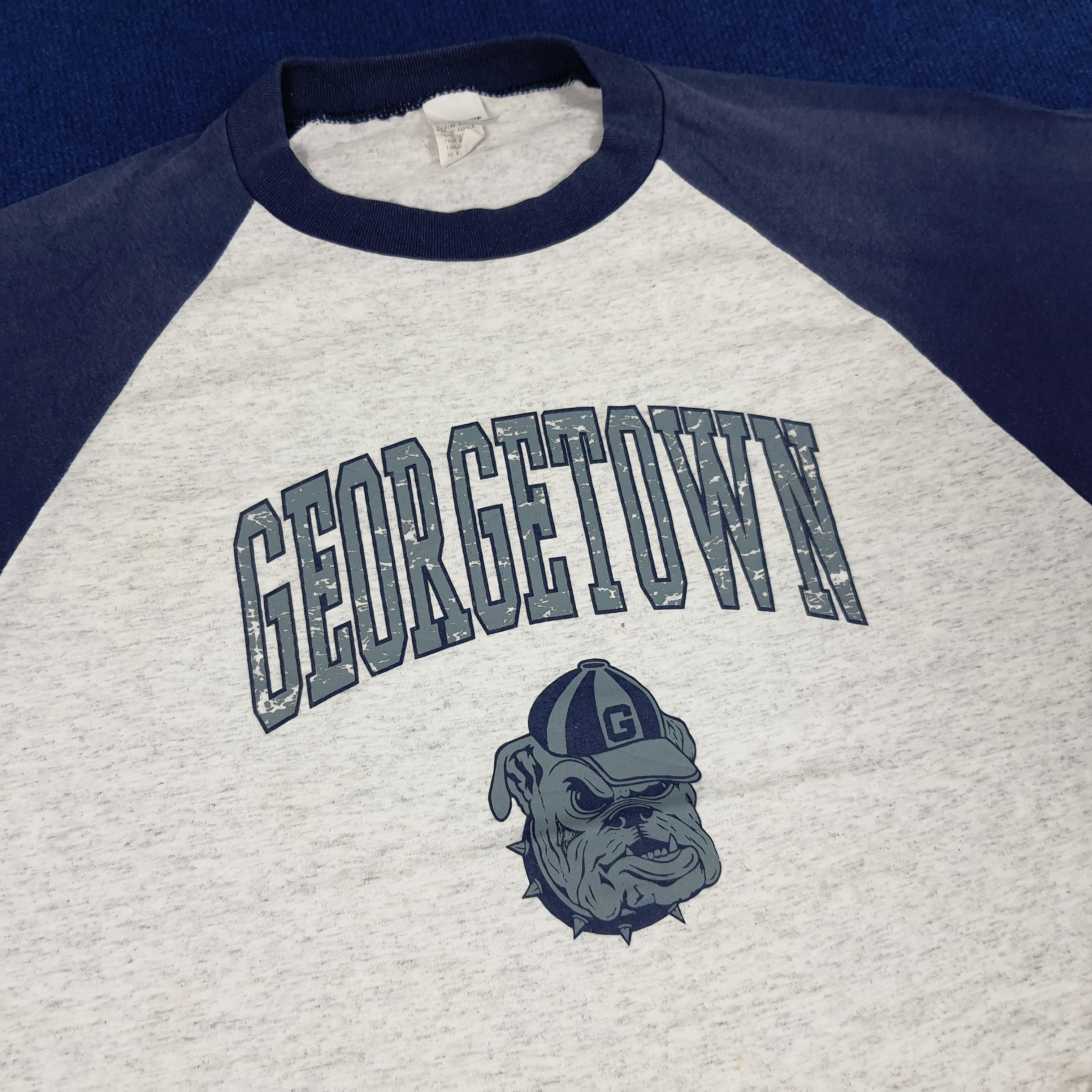 Vintage Vintage GEORGETOWN Hoyas Football NFL Sports Raglan T-shirt Size US XL / EU 56 / 4 - 2 Thumbnail
