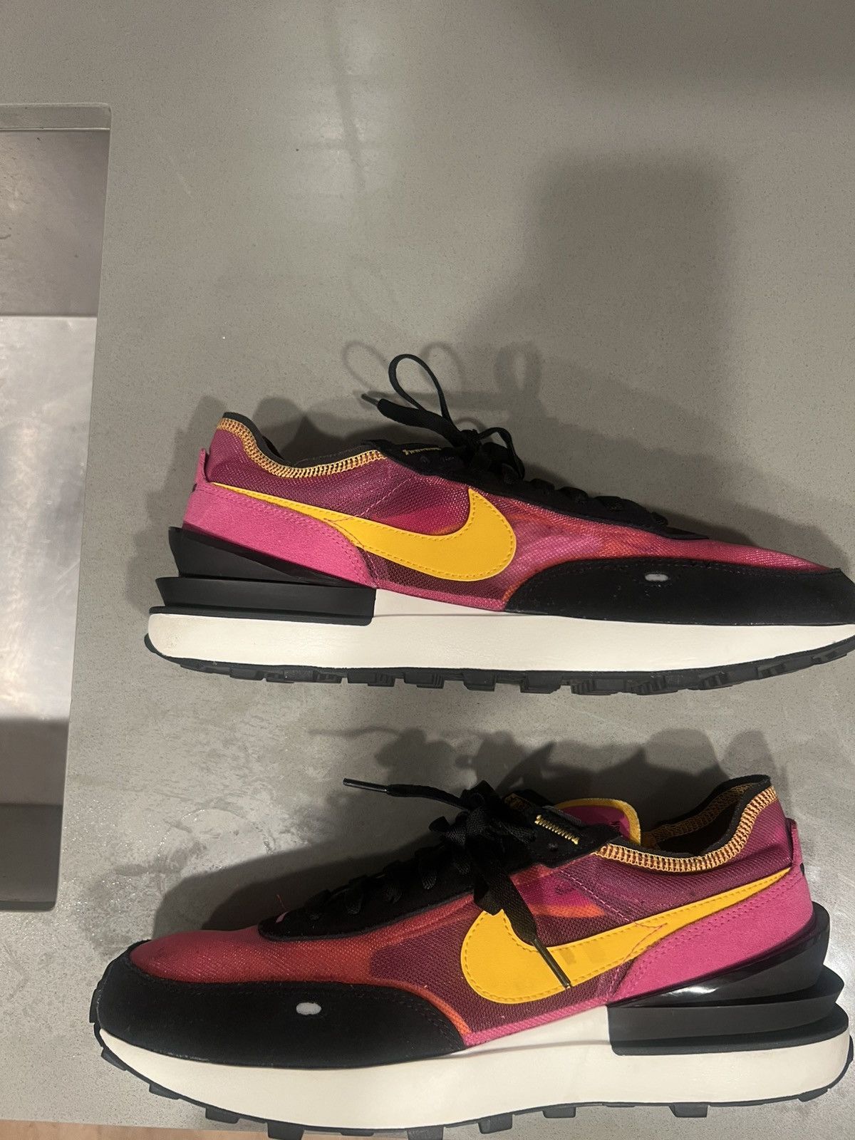 Nike Nike Men's Waffle One 'Active Fuchsia Size US 11 / EU 44 - 9 Thumbnail