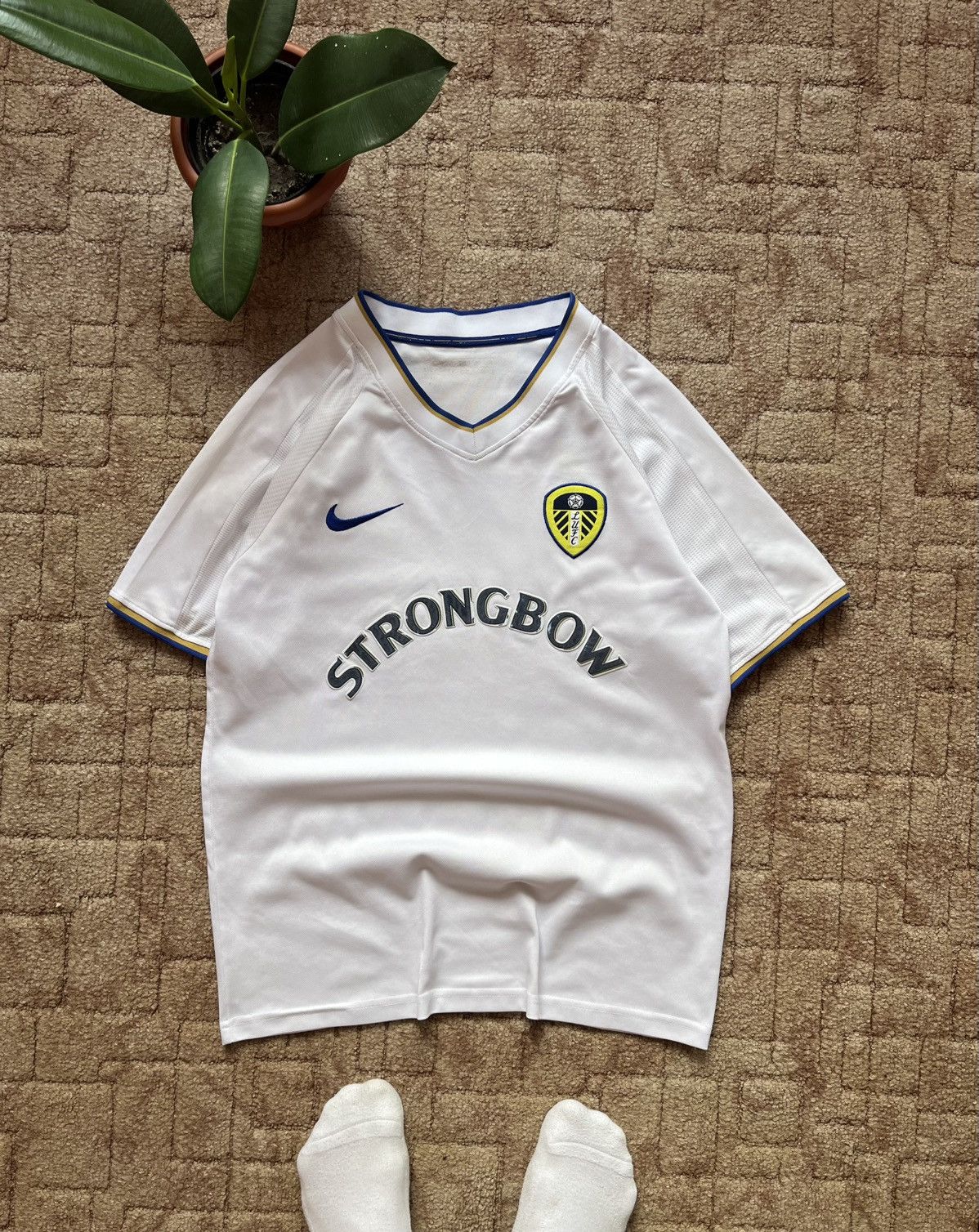 Nike Leeds United 2000/01 Home Nike Soccer Jersey Football Shirt Size US S / EU 44-46 / 1 - 1 Thumbnail