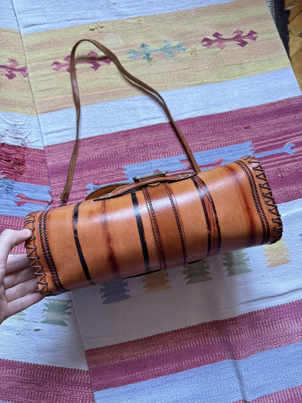 Genuine Leather Vintage 90’s Navajo Style Genuine Leather Mexicana Bag Size ONE SIZE - 4 Thumbnail