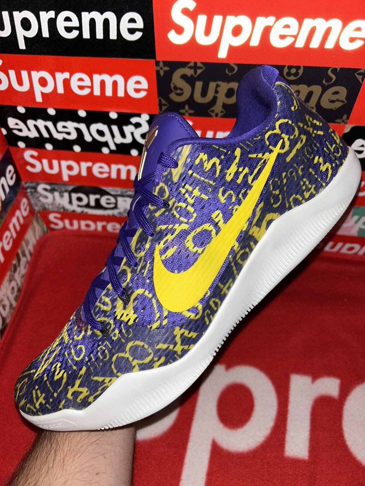 Nike Nike Kobe 11 'Mamba Day' ID 865773-991 size 12 Size US 12 / EU 45 - 7 Thumbnail