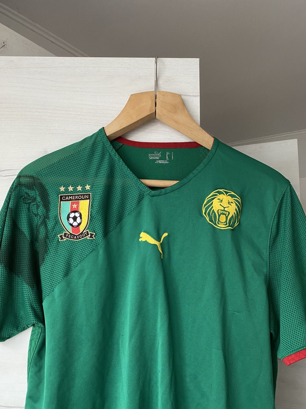 Puma Cameroon Africa HomePuma Soccer Jersey Team2009/2010 Size L Size US L / EU 52-54 / 3 - 2 Thumbnail