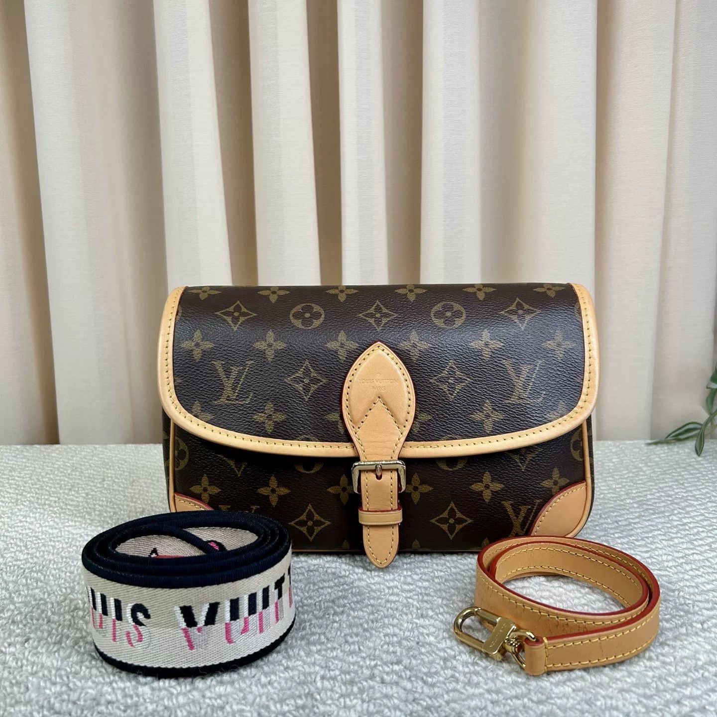 Louis Vuitton Pre-loved Bag Very good condition Size ONE SIZE - 1 Thumbnail
