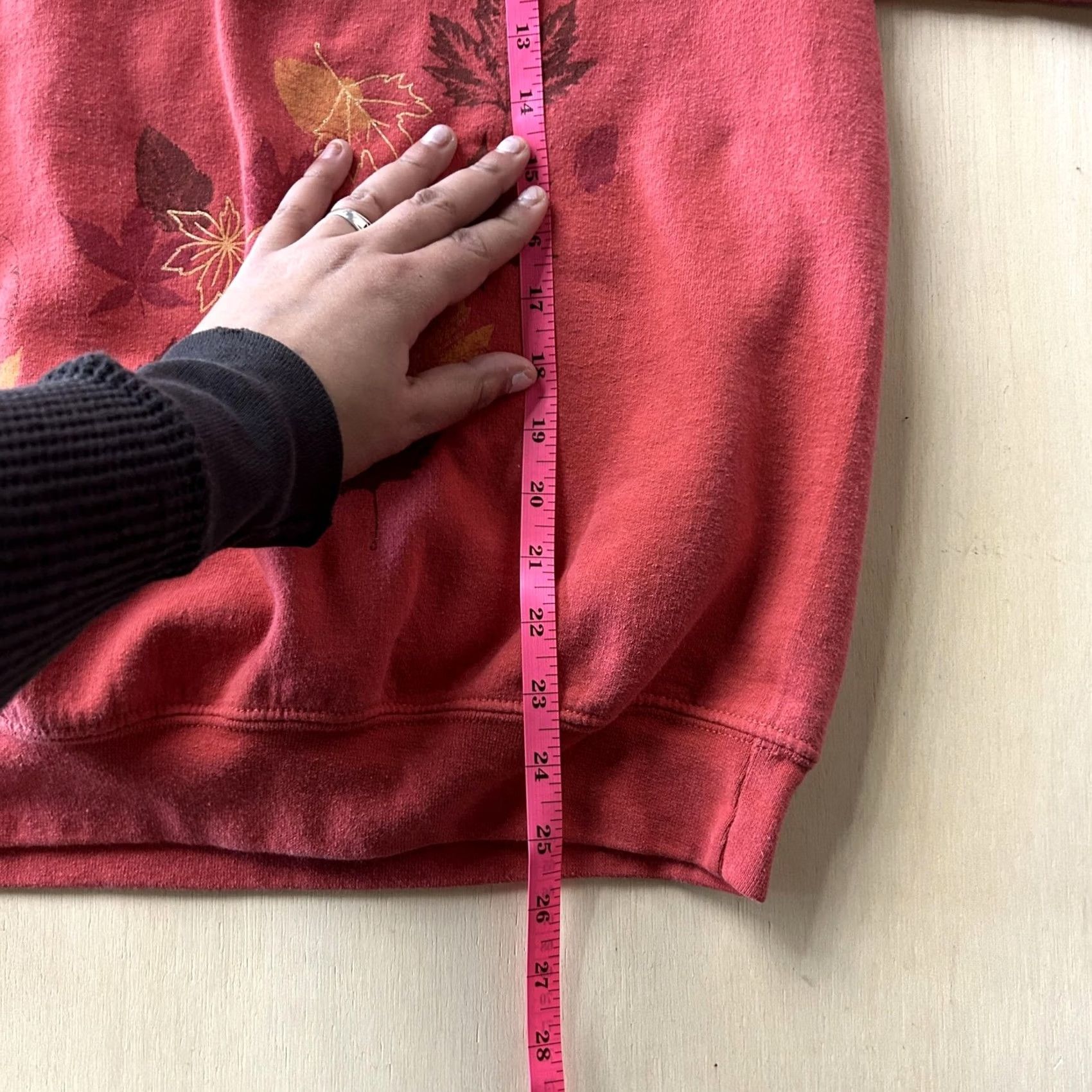 Gildan Y2K Autumn Leaves Sweatshirt Mens Large Red Gildan Heavy Blend Fleece Pullover Size US L / EU 52-54 / 3 - 5 Thumbnail
