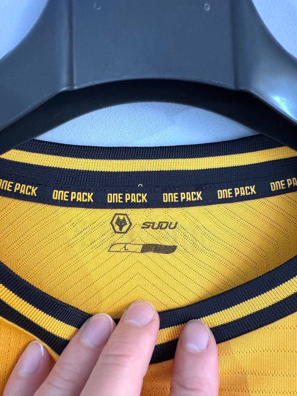 Other Sudu Wolverhampton Wanderers 2024/25 Home Soccer Jersey, L Size US L / EU 52-54 / 3 - 13 Thumbnail