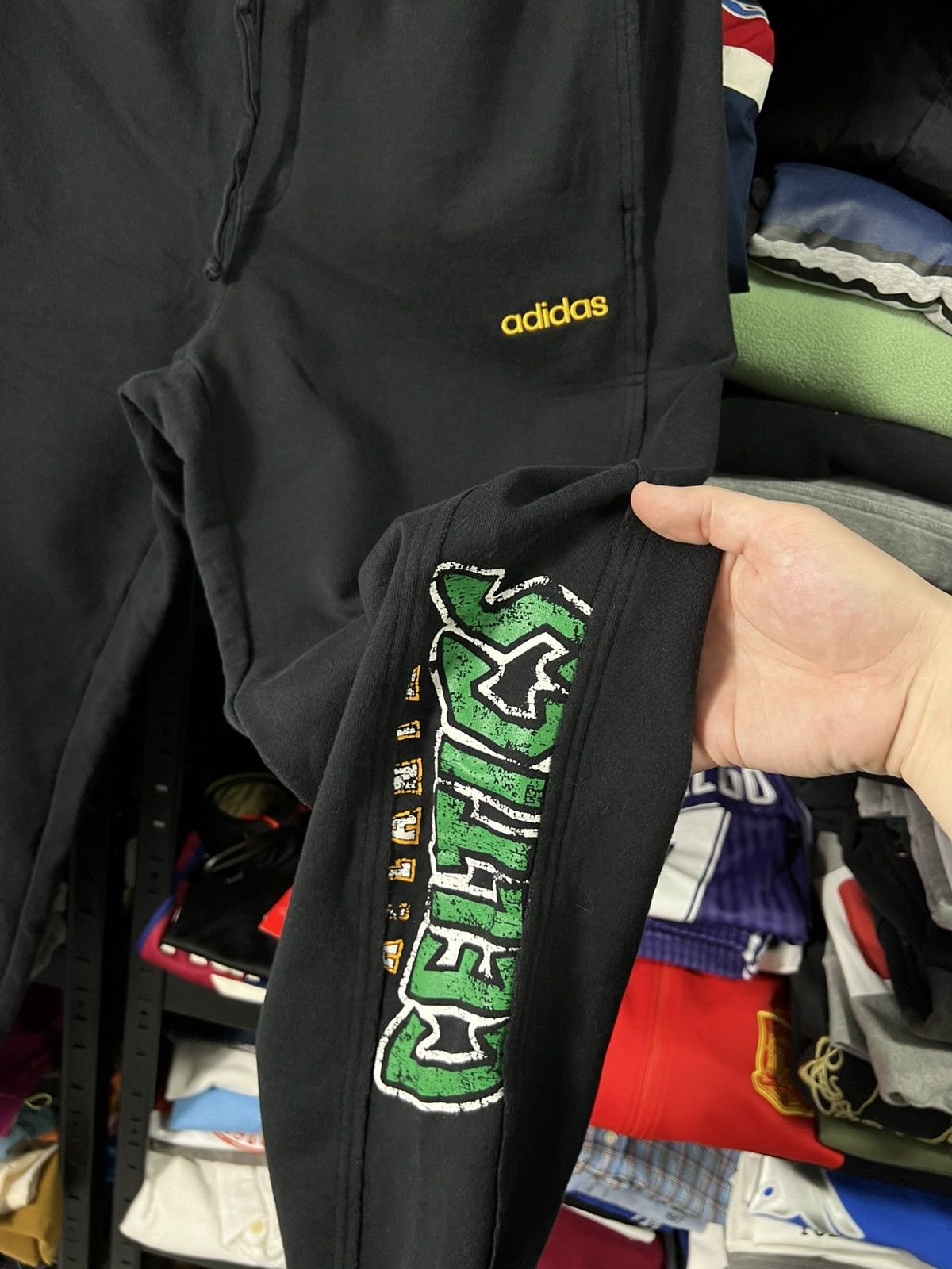 Adidas Adidas x Celtics Vintage Sweatpants Black XL Asia NBA Rare Size US 36 / EU 52 - 6 Thumbnail